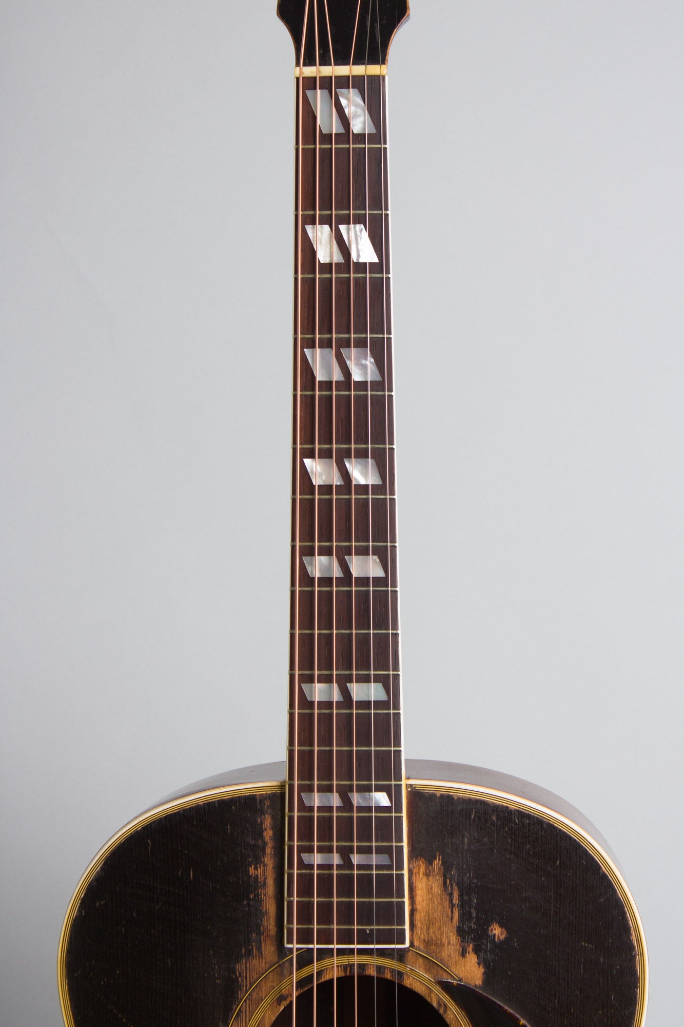 Gibson SJ Southern Jumbo Flat Top Acoustic Guitar (1942)