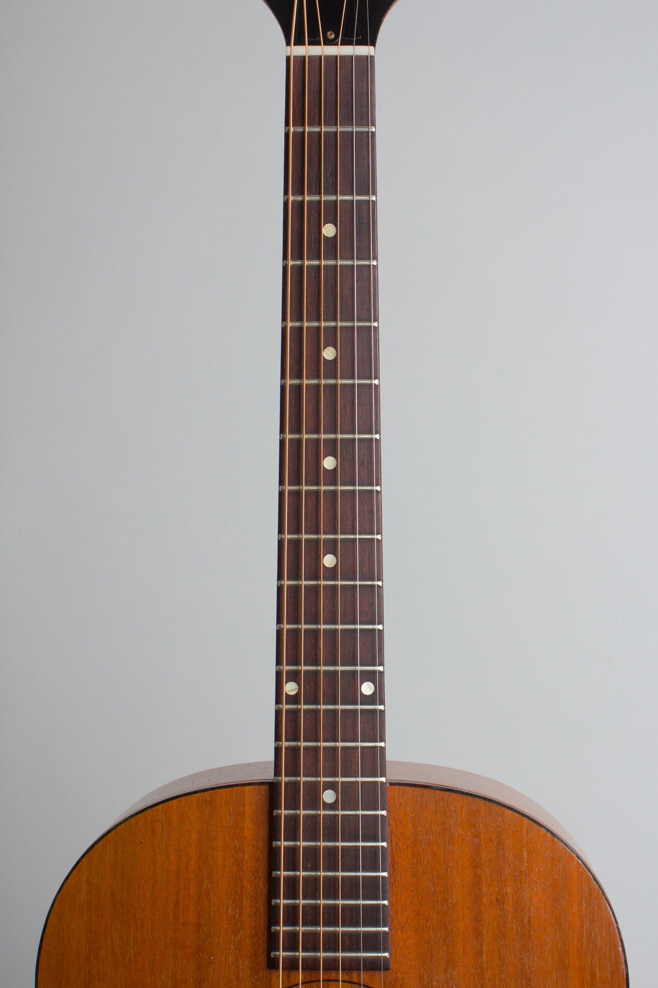 Gibson LG-0 Flat Top Acoustic Guitar (1962)