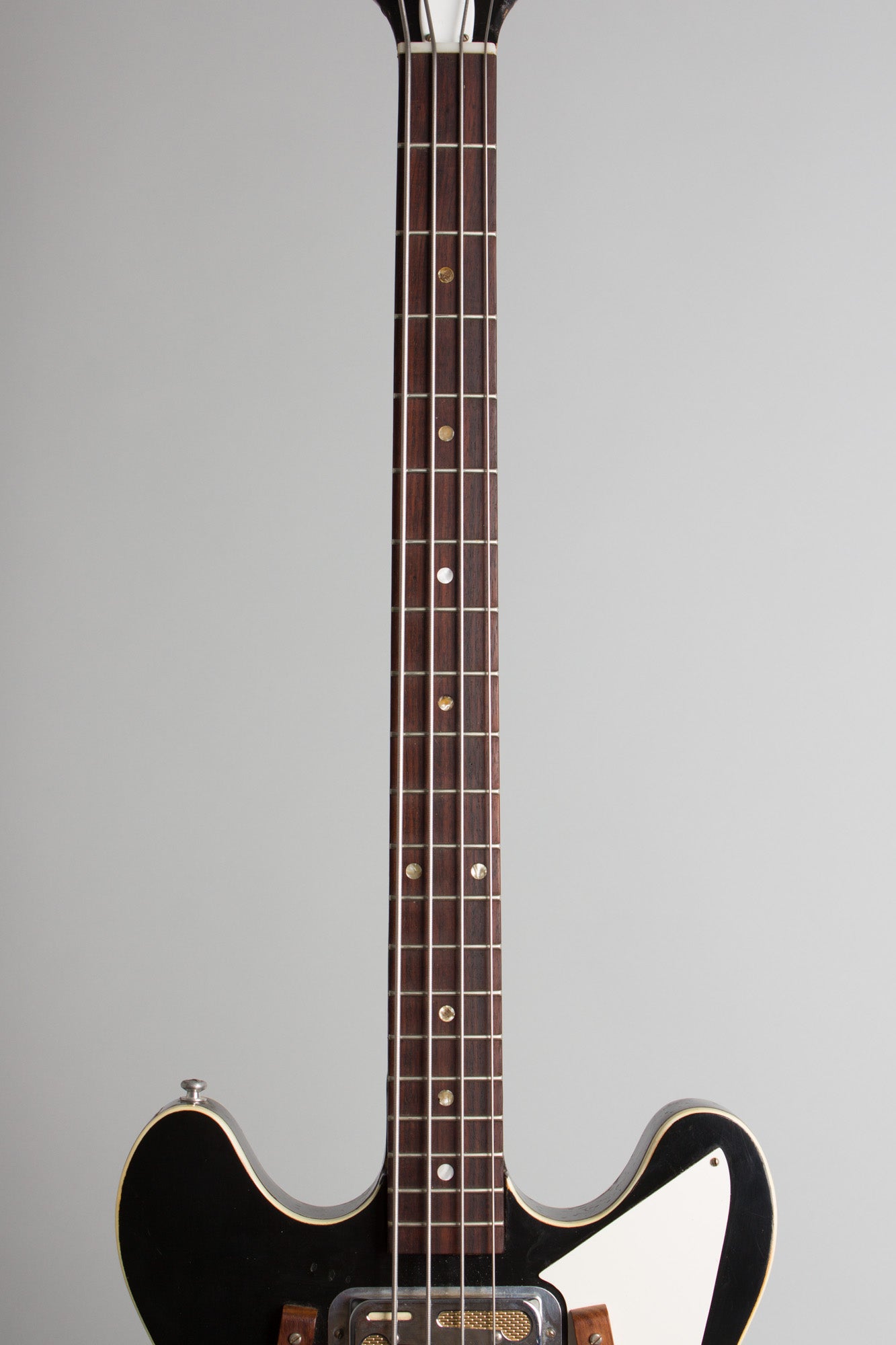 Harmony H-22 Electric Bass Guitar (1971)