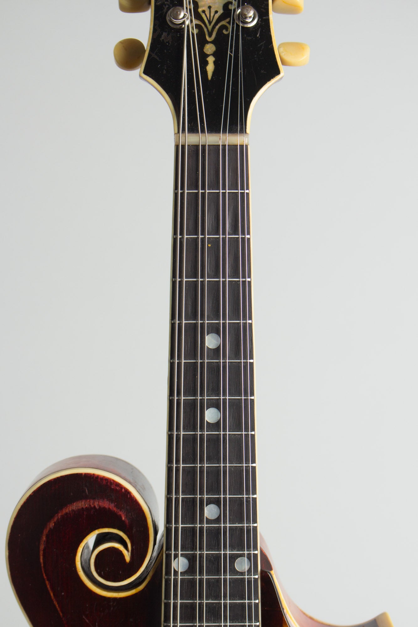 Gibson Model F-4 Carved Top Mandolin (1921)