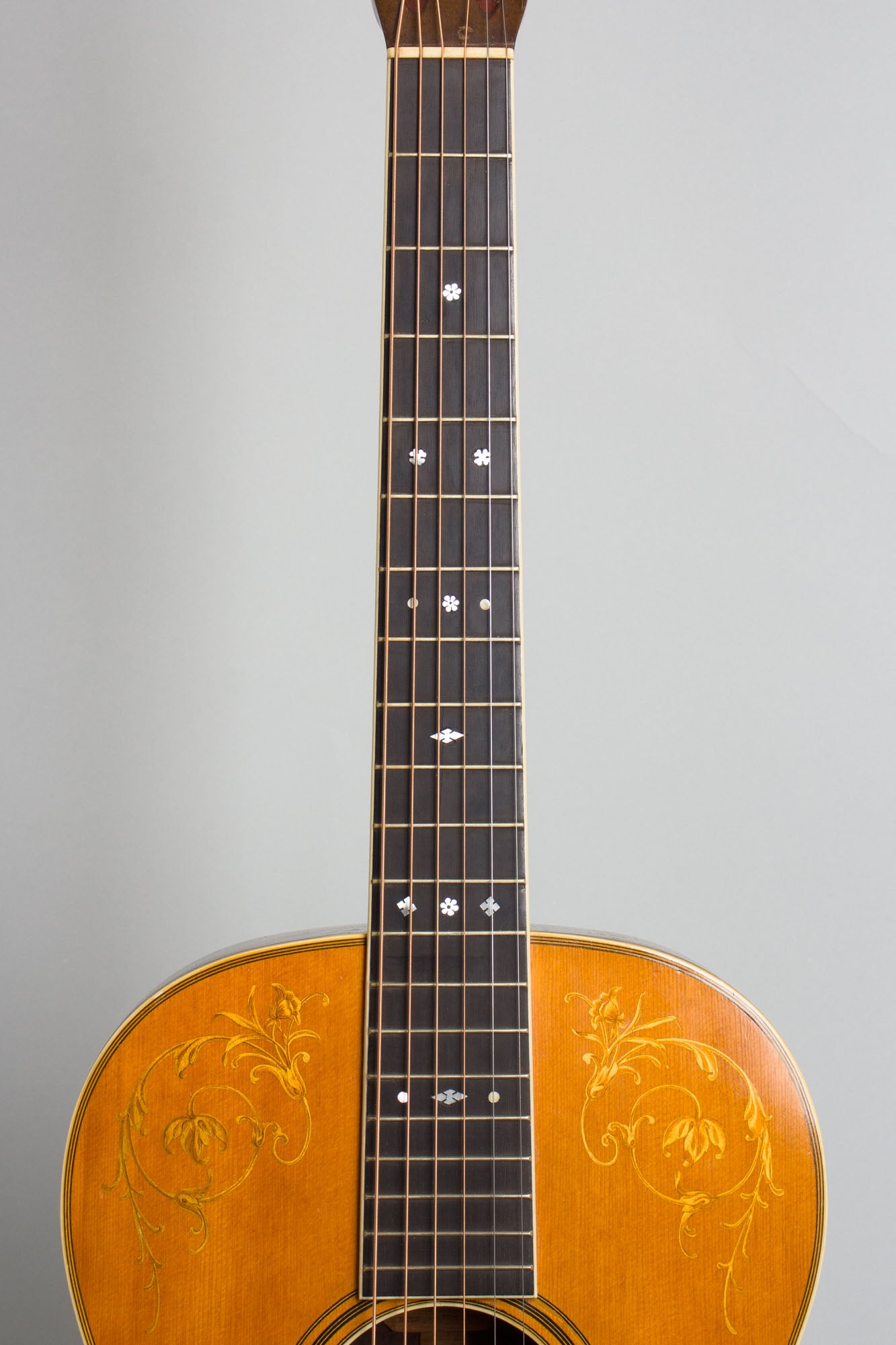 Washburn Model 5238 Deluxe Flat Top Acoustic Guitar (1932)