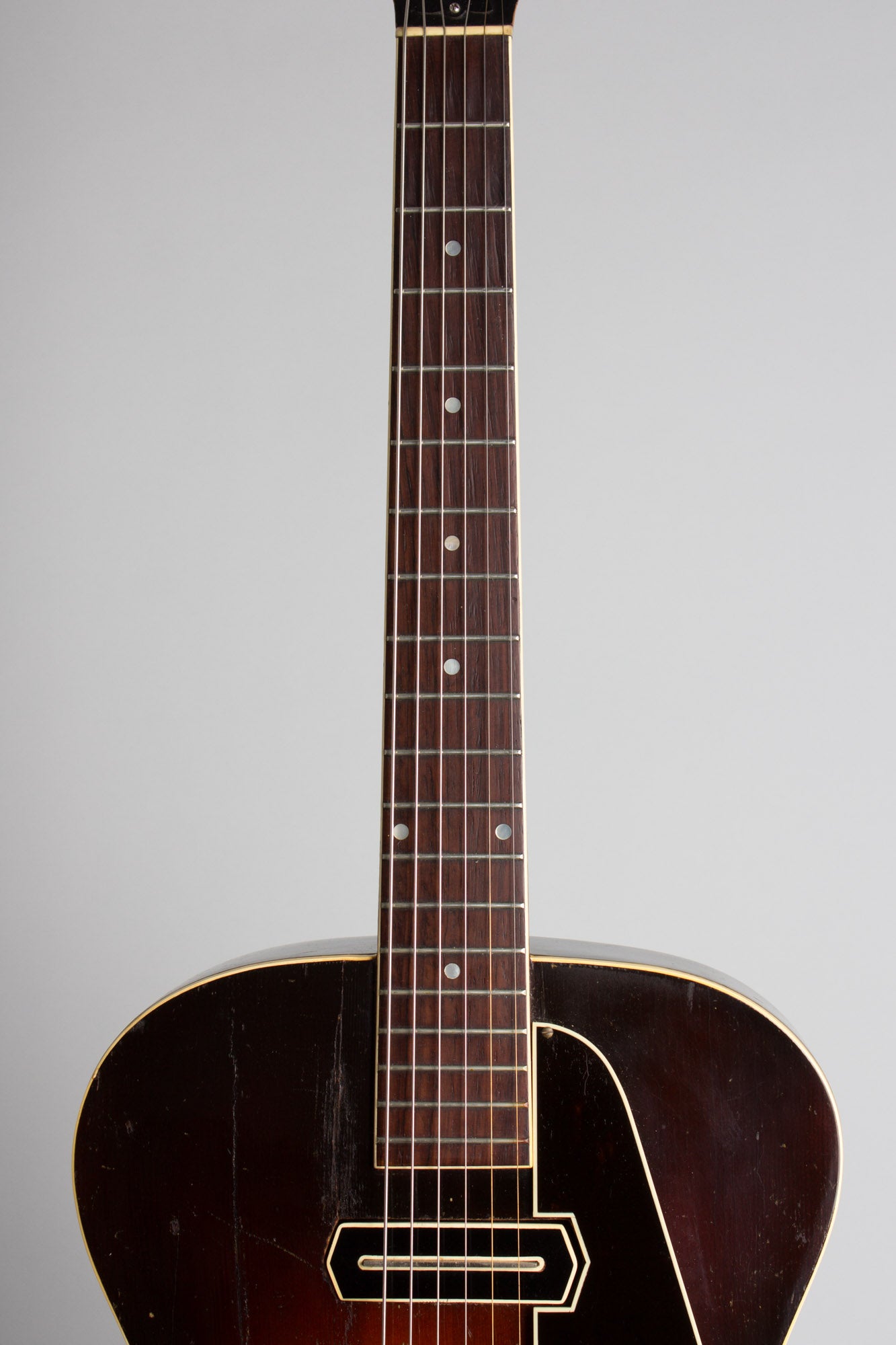 Gibson ES-150 Arch Top Hollow Body Electric Guitar (1939)