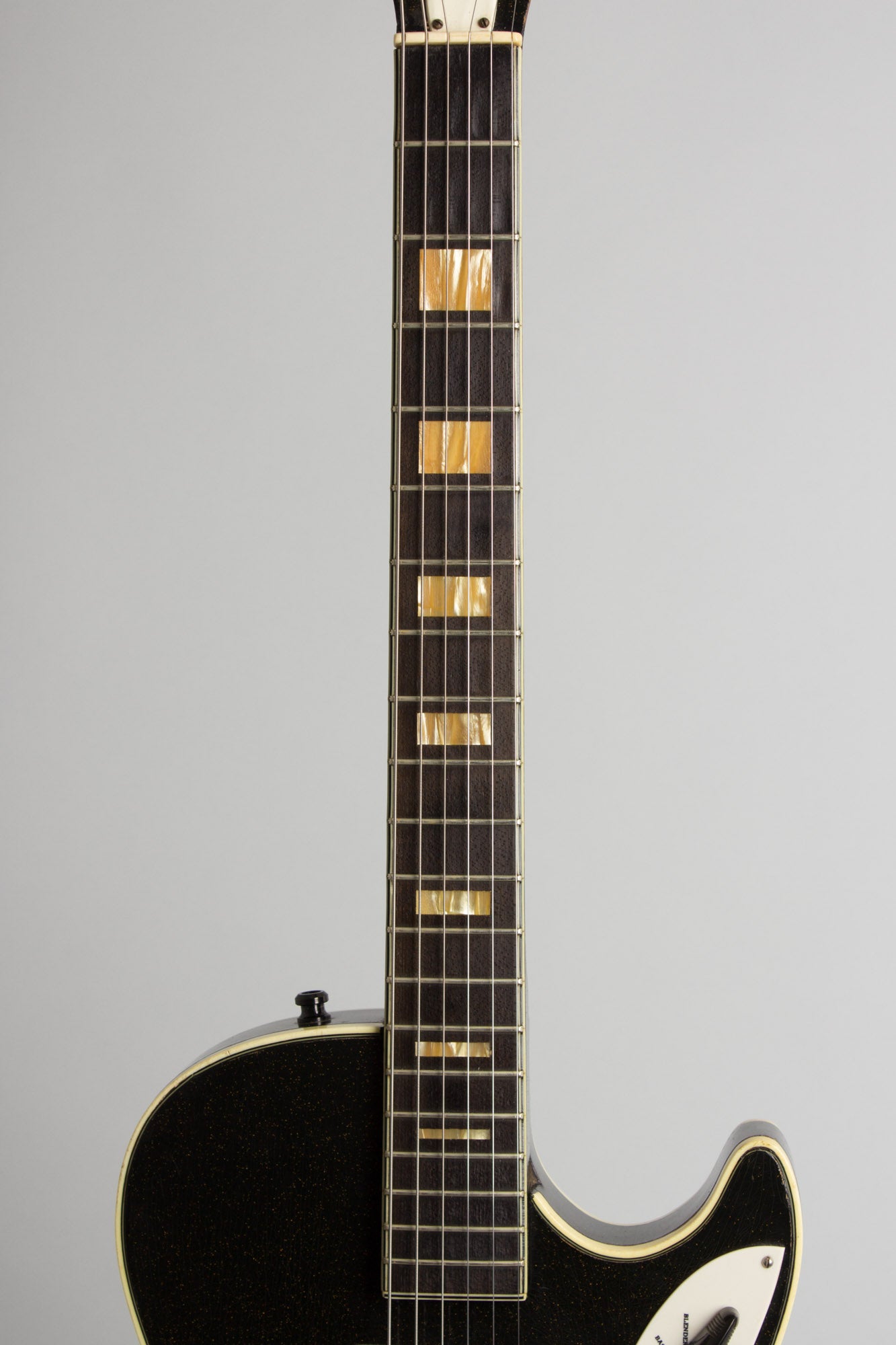 Harmony Silvertone Model 1423 Semi-Hollow Body Electric Guitar (1963)