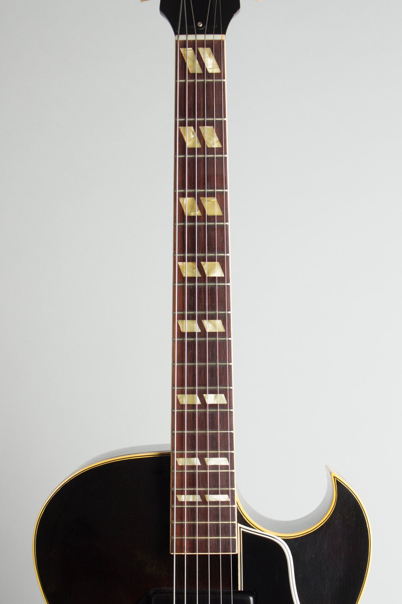 Gibson ES-175 Arch Top Hollow Body Electric Guitar (1954)