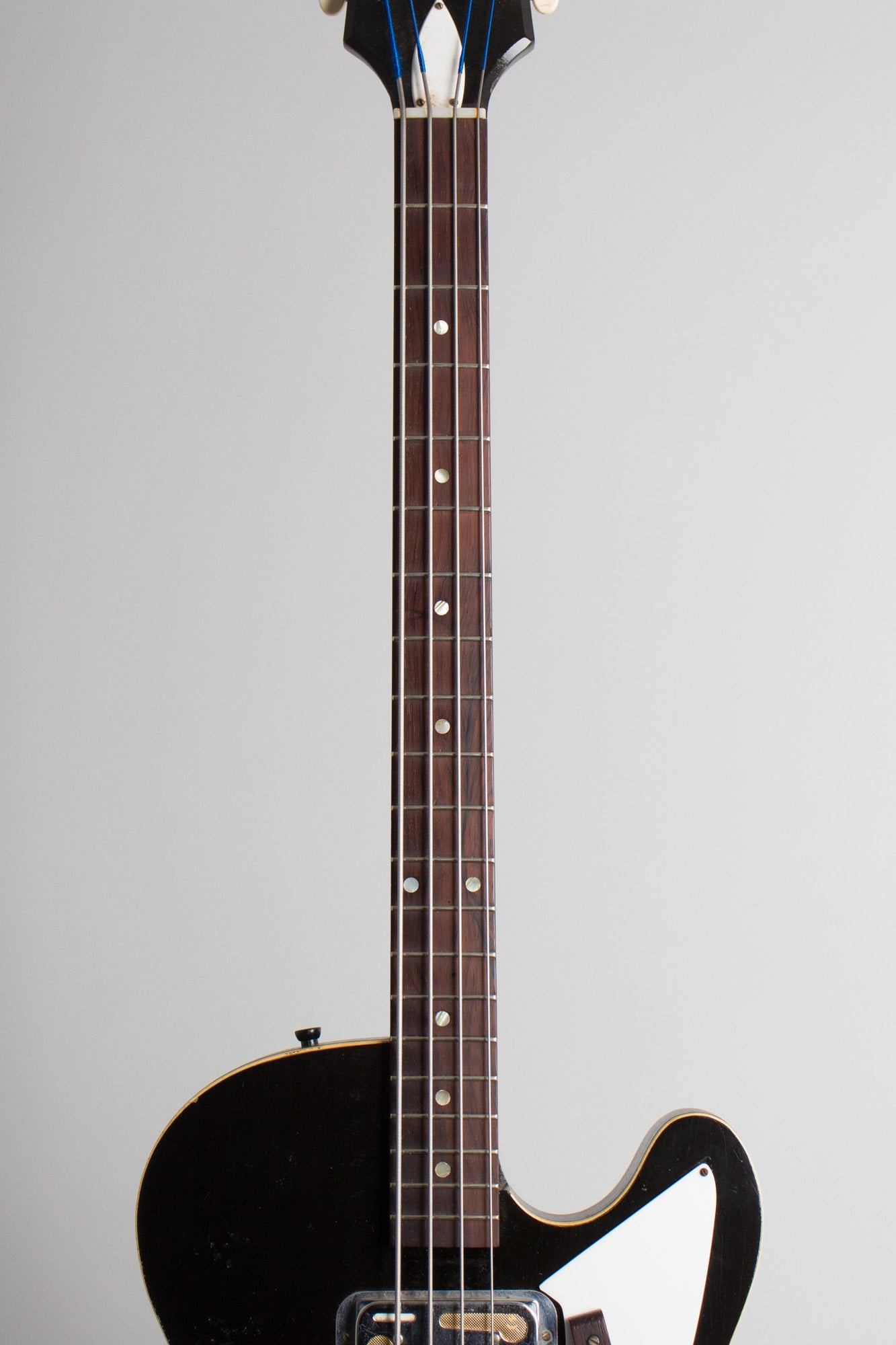 Harmony H-22 Electric Bass Guitar (1965)