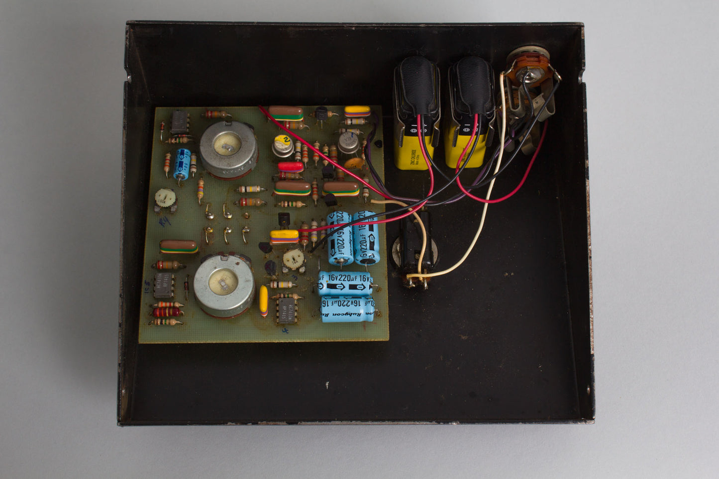 Maestro FSH-1 Filter Sample Hold Owned and Used by Tom Verlaine Loop Pedals and Samplers Effect (1974)