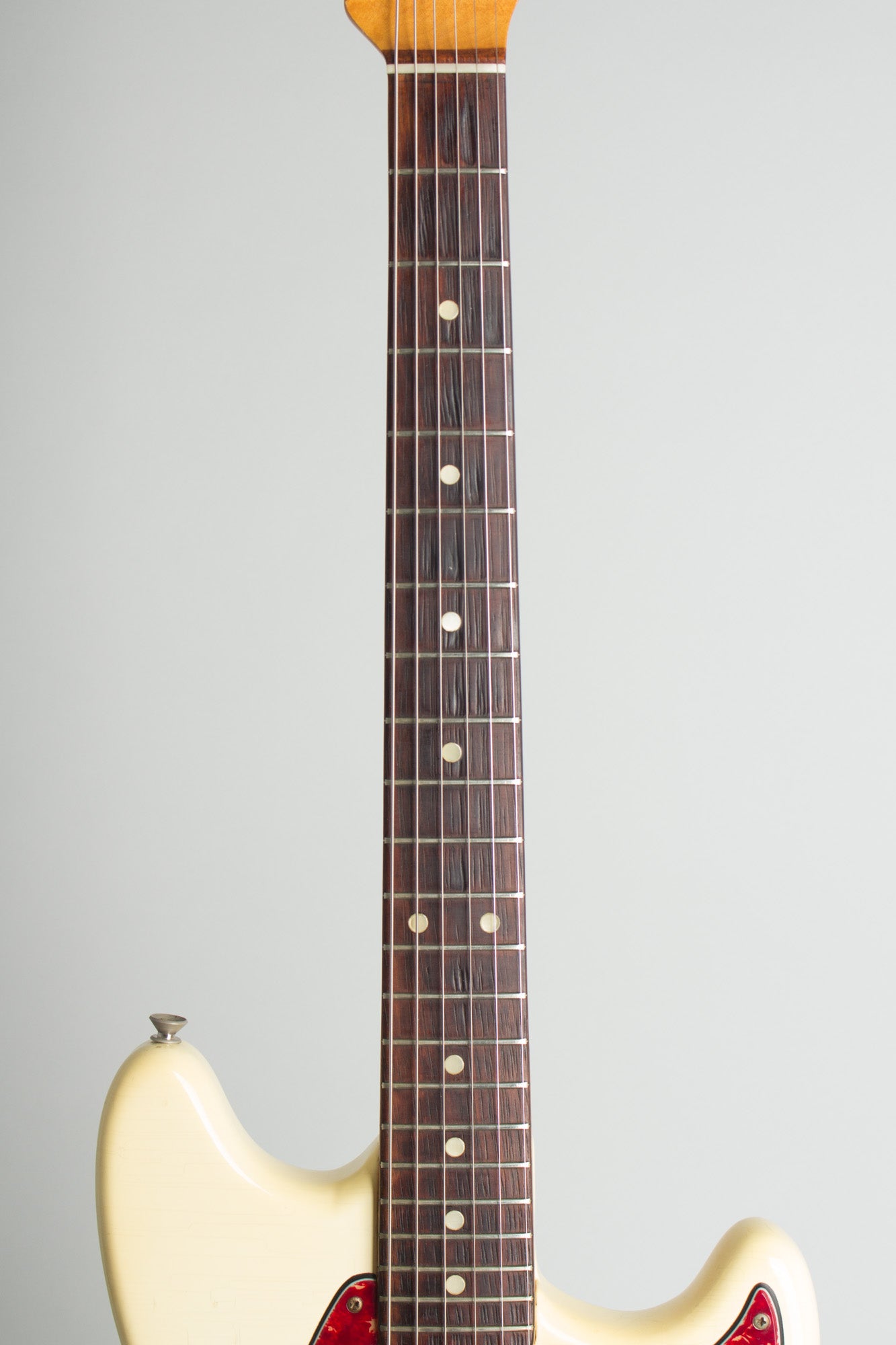 Fender Duo-Sonic II Solid Body Electric Guitar (1965)