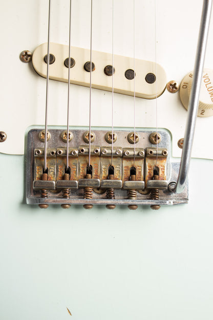 Fender Master Designed John English Custom Shop 1959 Stratocaster Relic Solid Body Electric Guitar (2005)