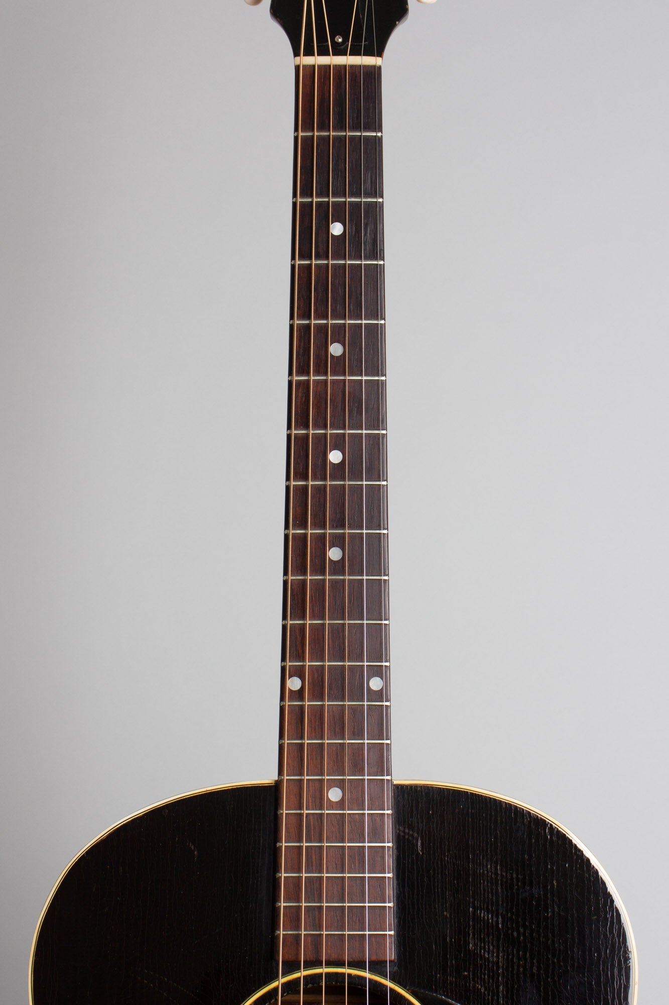 Gibson LG-2 Flat Top Acoustic Guitar (1952)