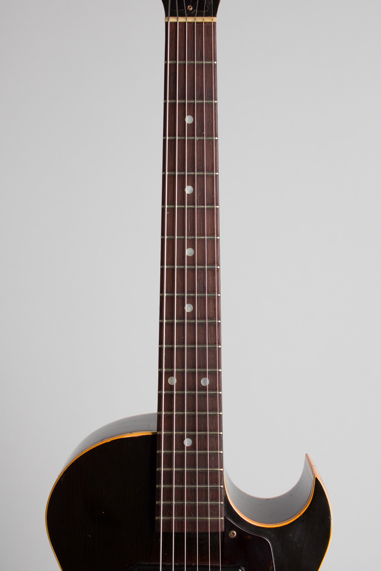 Gibson ES-140 Arch Top Hollow Body Electric Guitar (1954)