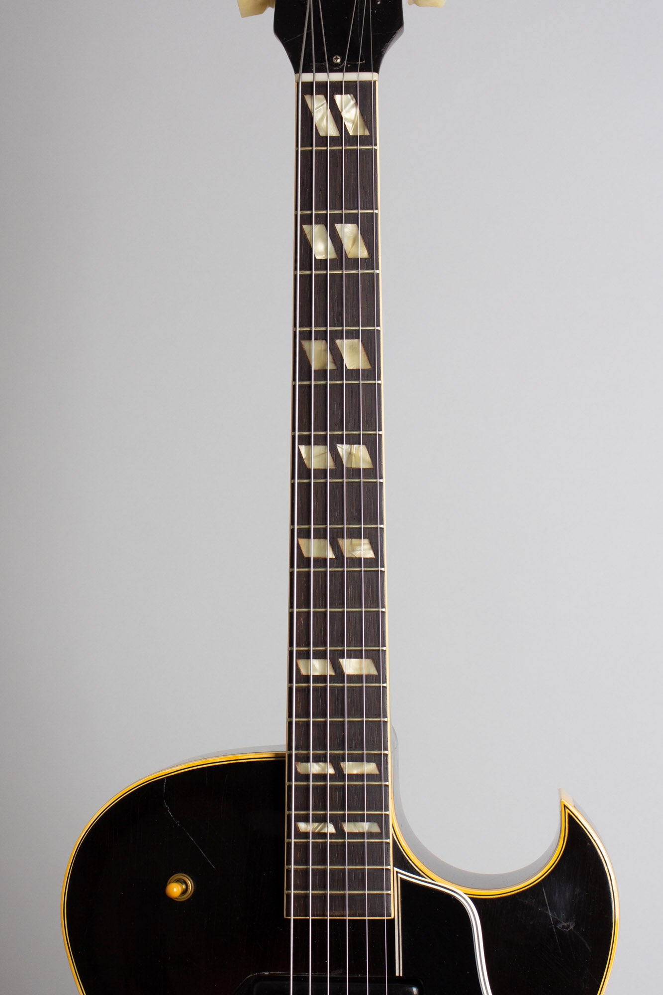 Gibson ES-175D Arch Top Hollow Body Electric Guitar (1953)