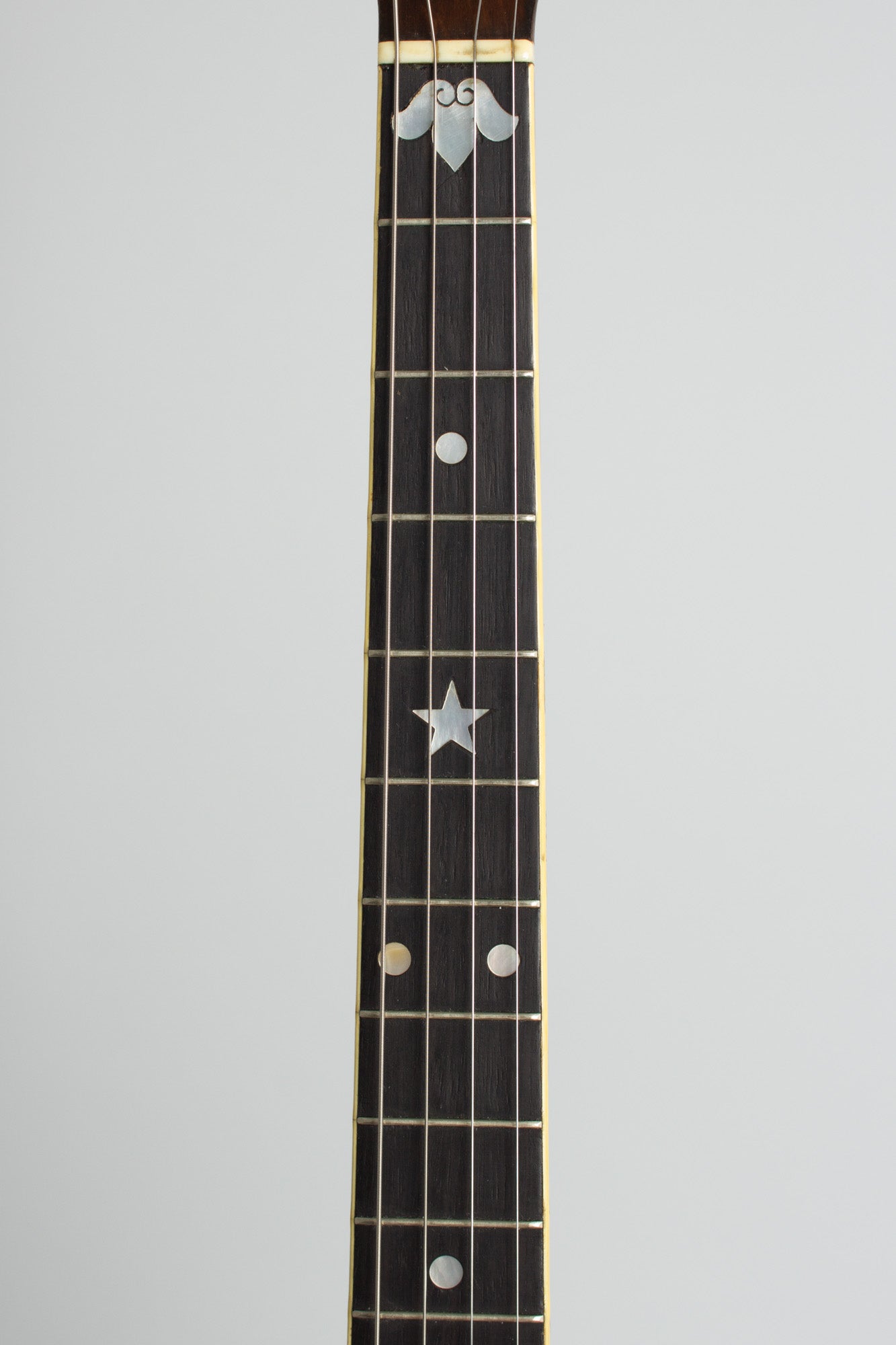 Vega Tu-Ba-Phone Style M Tenor Banjo (1926)