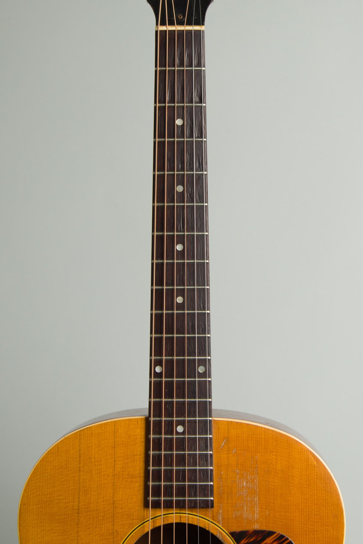 Gibson J-35 Flat Top Acoustic Guitar (1939)