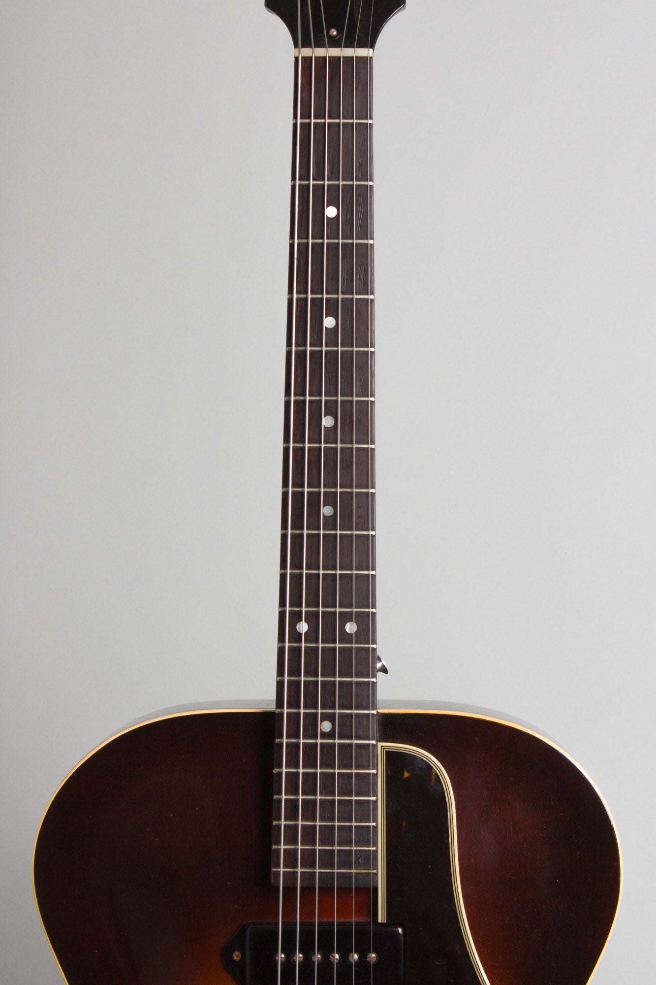 Gibson ES-150 Arch Top Hollow Body Electric Guitar (1947)