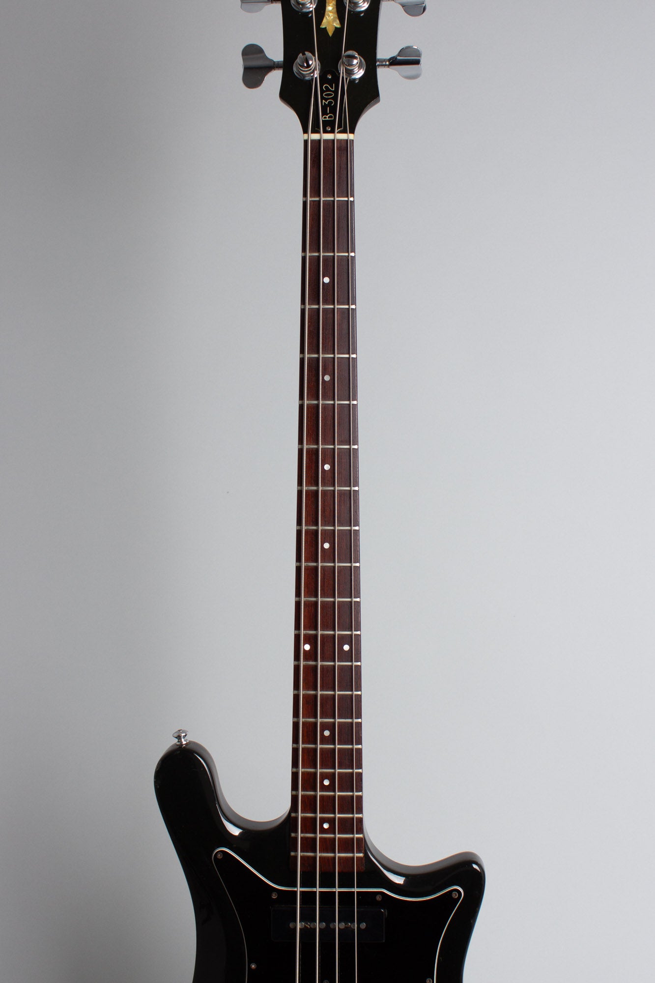 Guild B-302 Solid Body Electric Bass Guitar (1978)