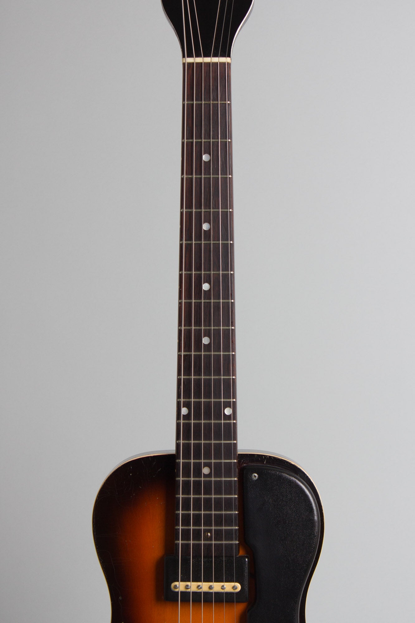 National Model 1122 Cosmopolitan Solid Body Electric Guitar (1953)