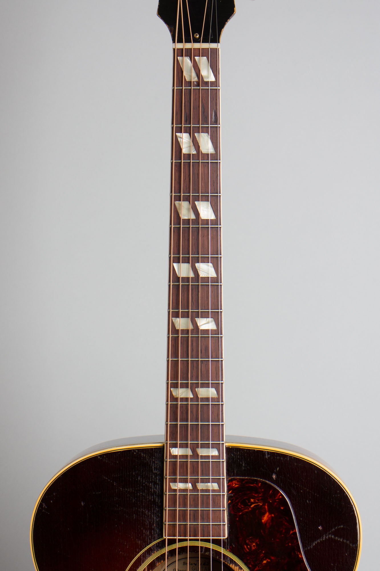 Gibson J-185 Flat Top Acoustic Guitar (1954)