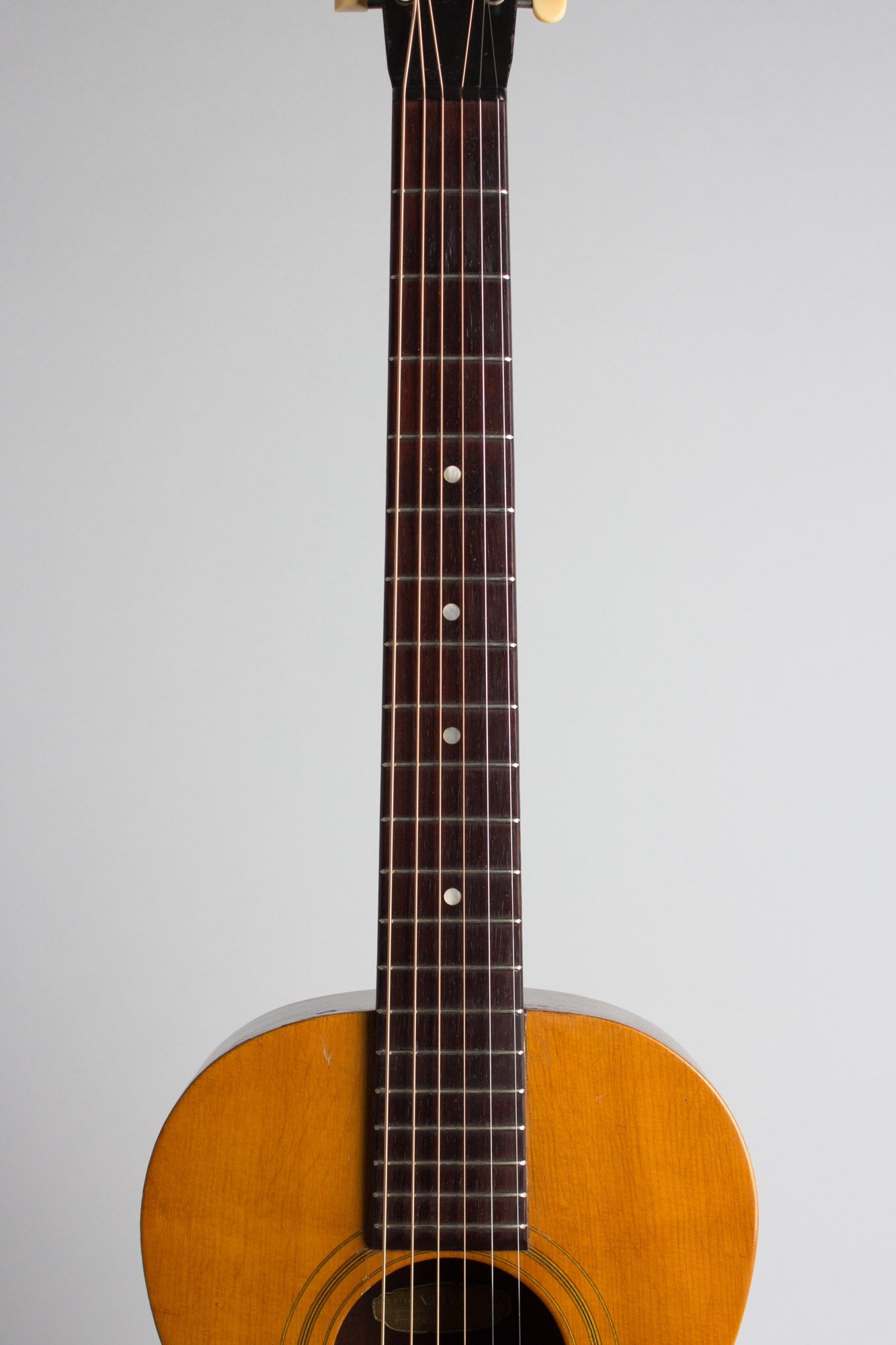 Vega Model 04 Flat Top Acoustic Guitar (1938)
