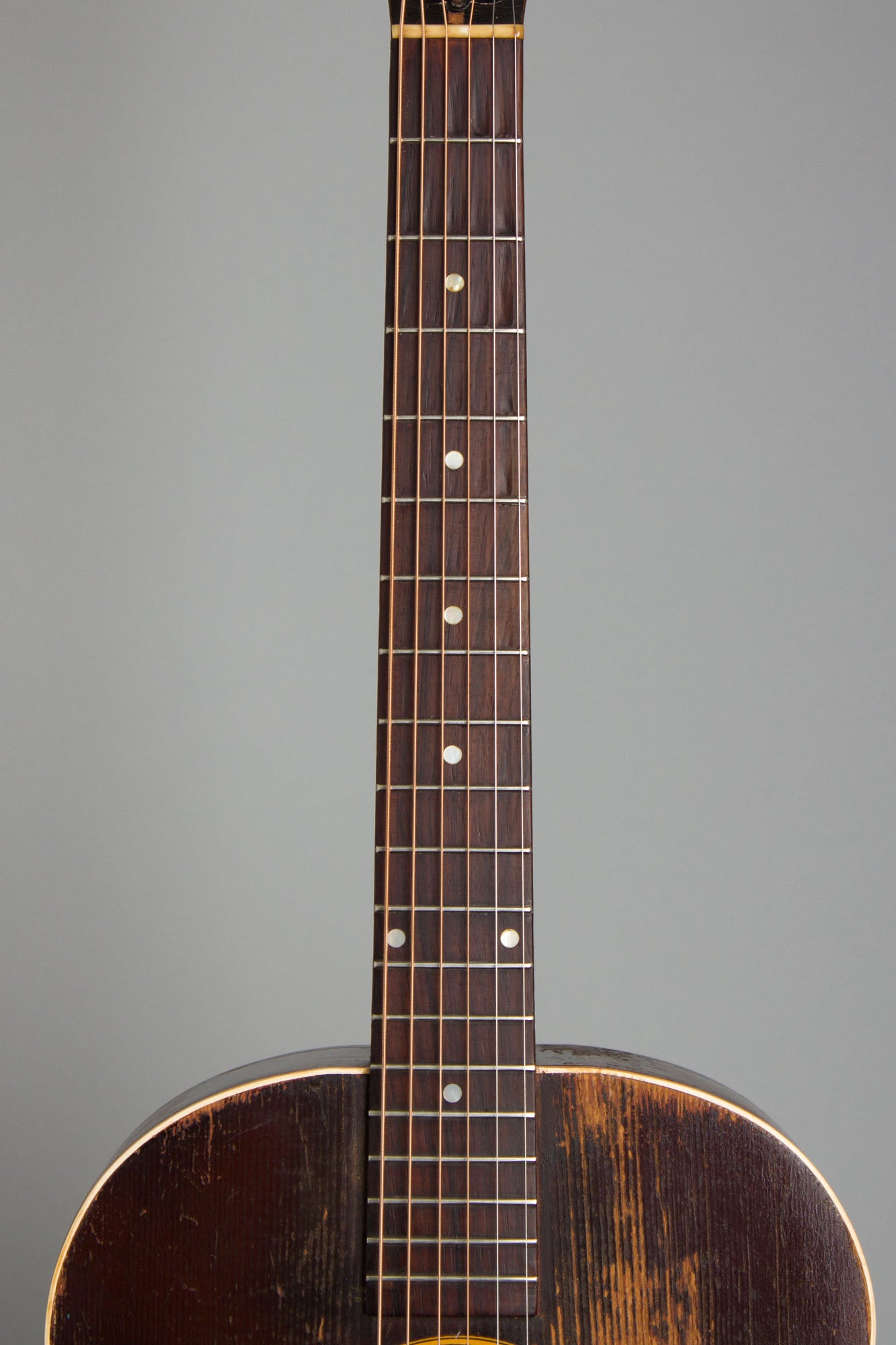 Gibson LG-2 Flat Top Acoustic Guitar (1946)