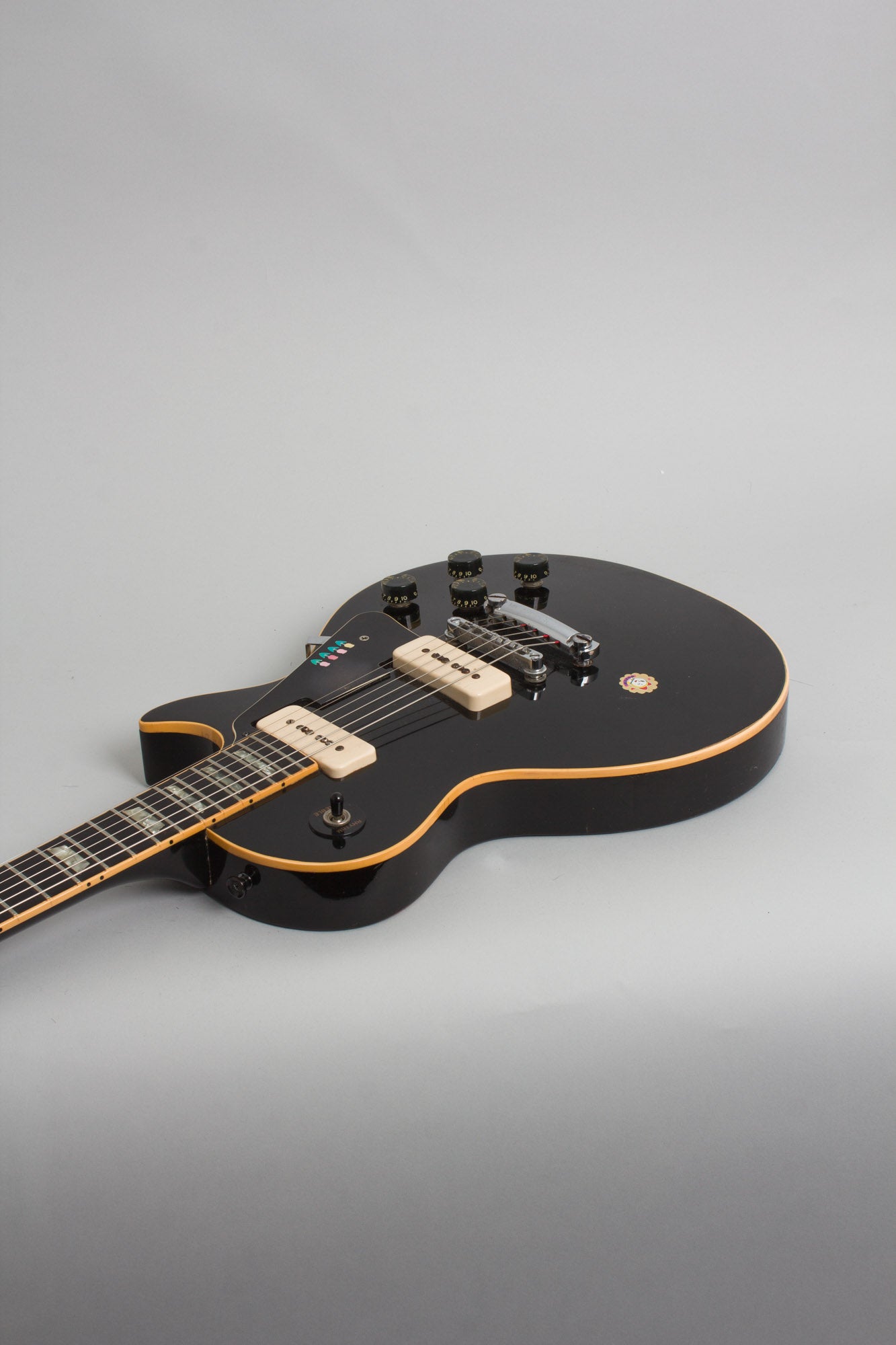 Gibson Les Paul Pro Deluxe Solid Body Electric Guitar (1977)