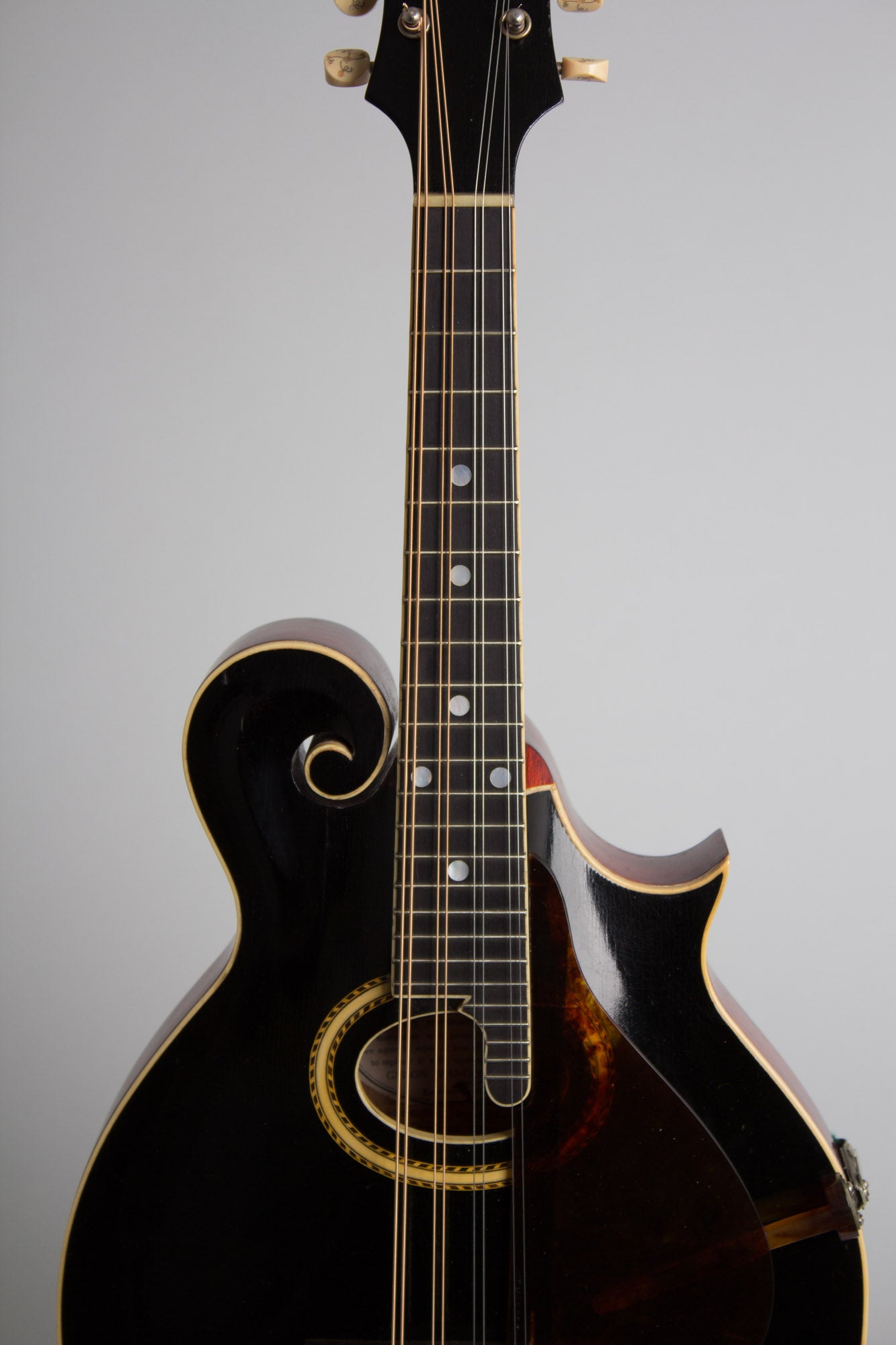 Gibson F-2 Carved Top Mandolin (1912)