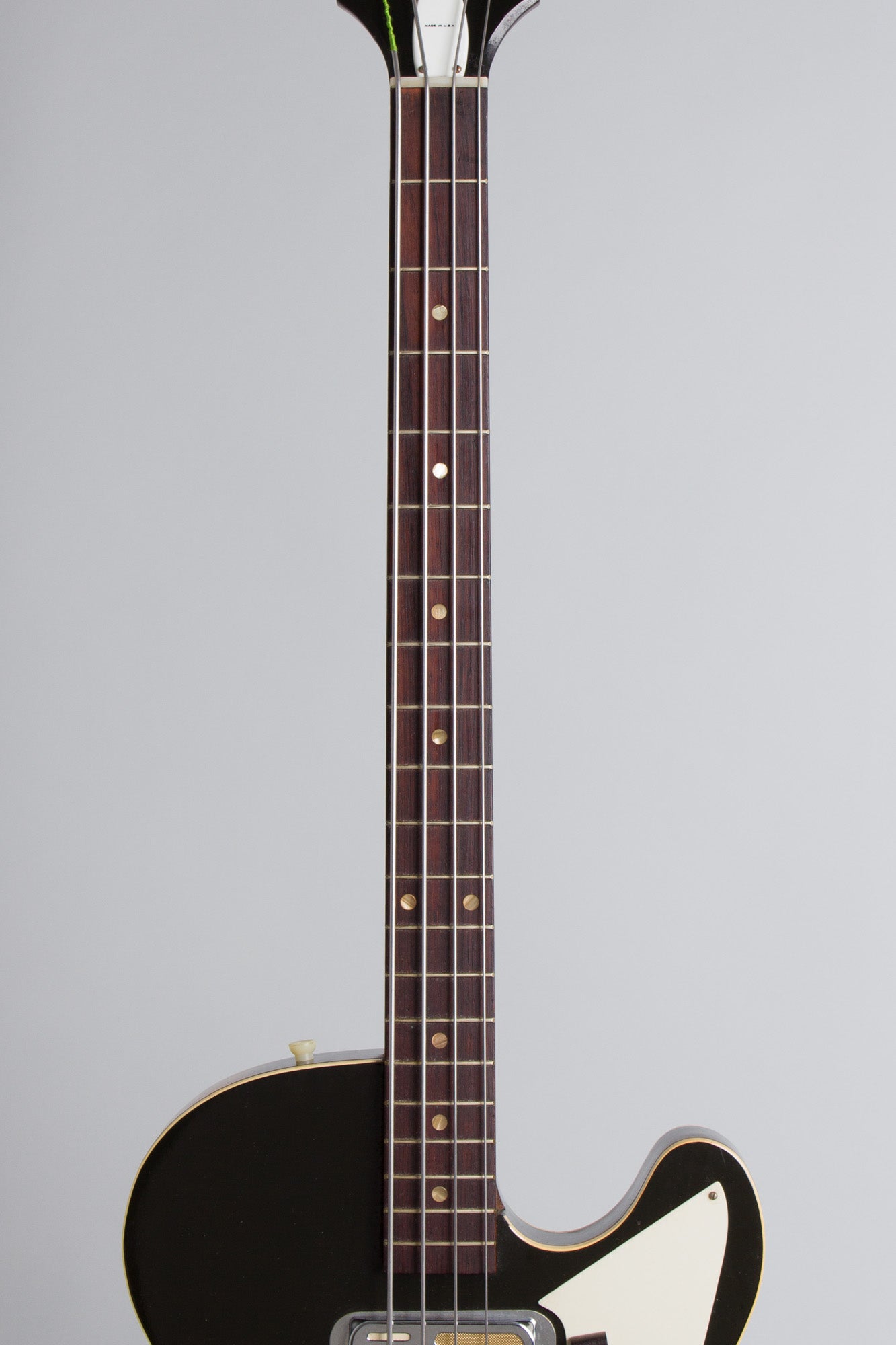 Harmony H-22 Electric Bass Guitar (1967)
