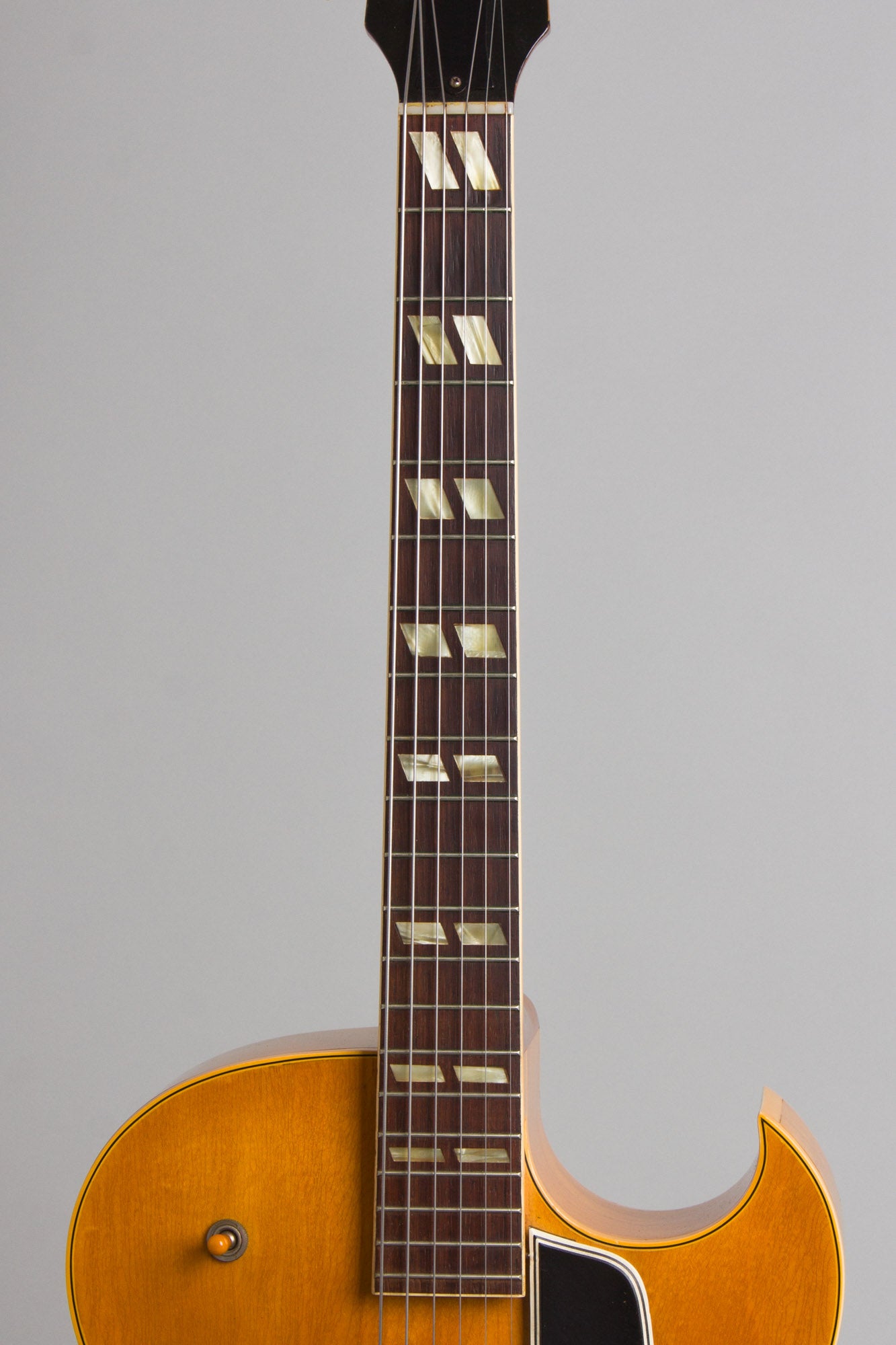 Gibson ES-175DN Arch Top Hollow Body Electric Guitar (1958)