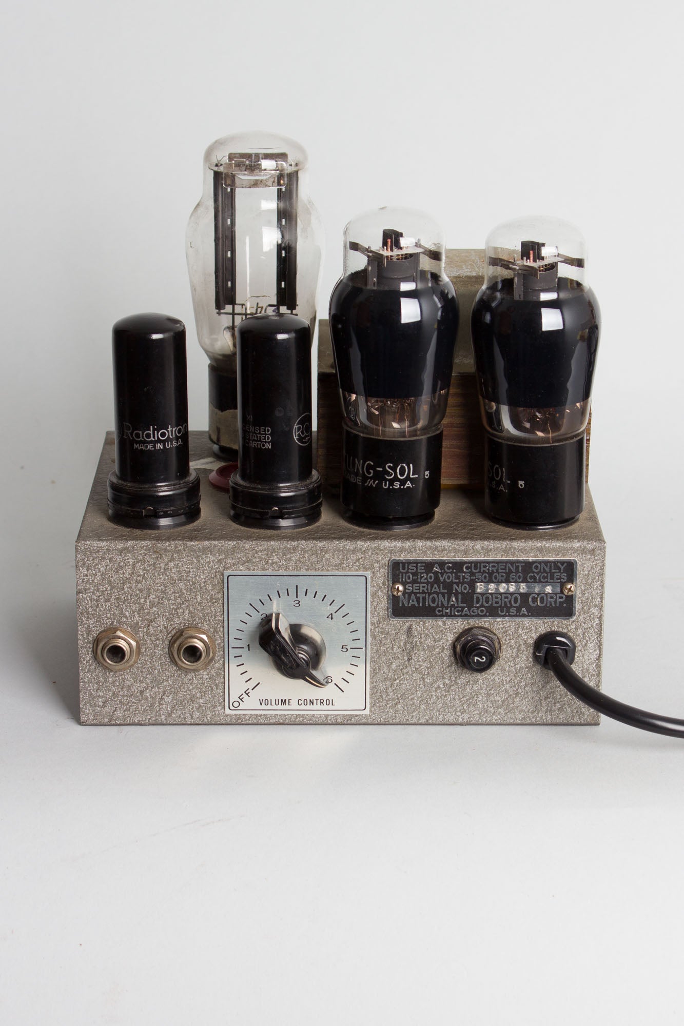 National-Dobro Model C Tube Amplifier (1938)