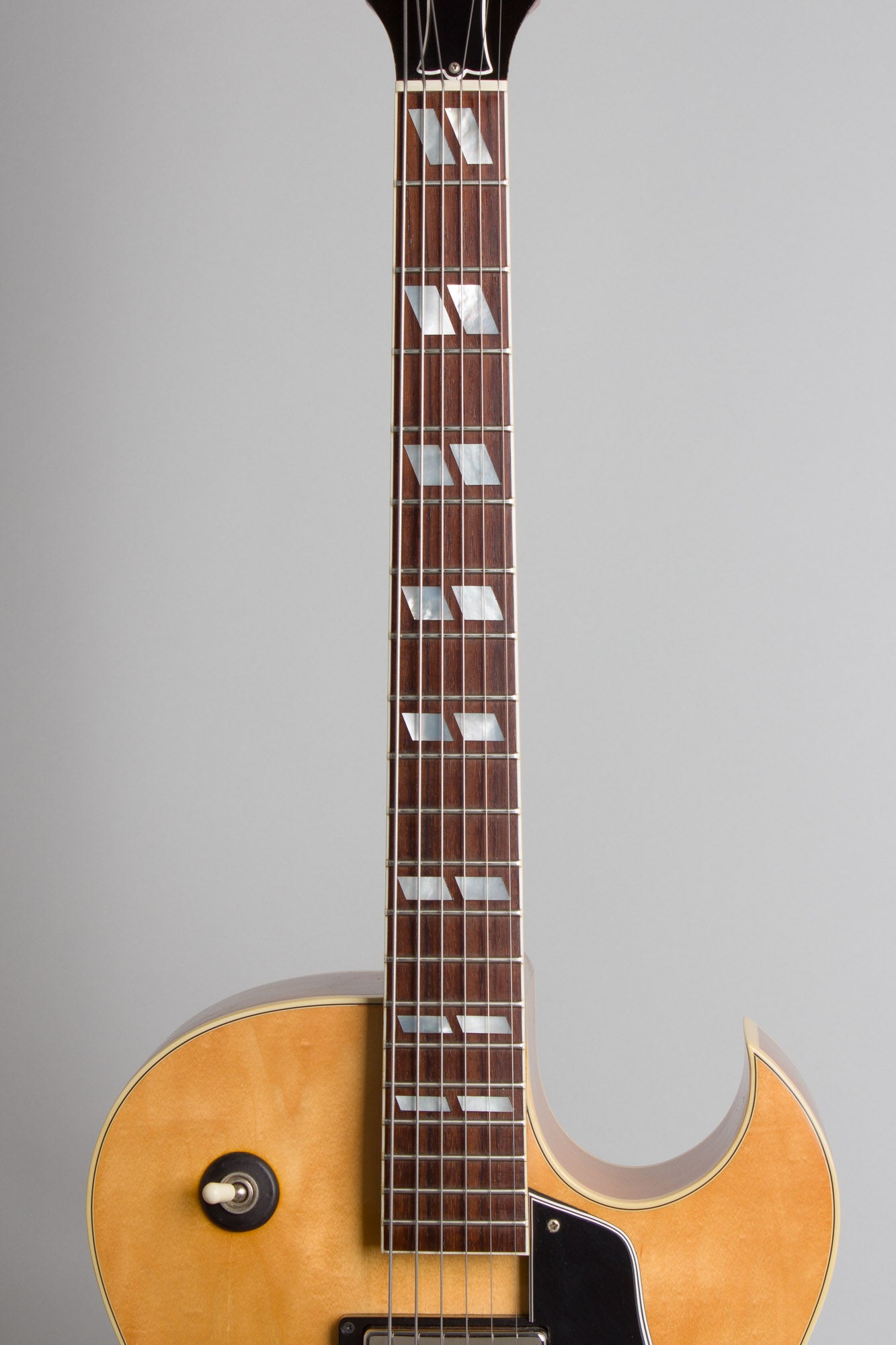 Gibson ES-175D Arch Top Hollow Body Electric Guitar (1989)