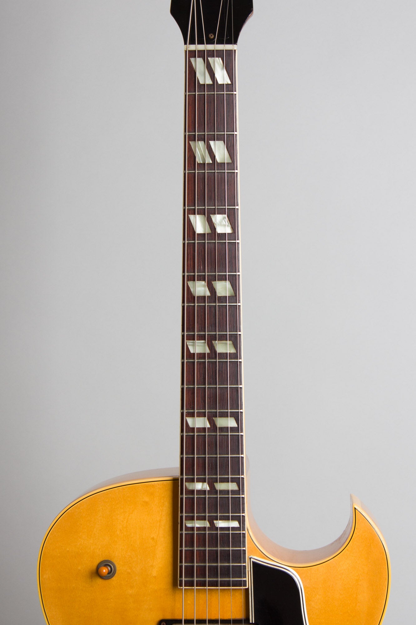 Gibson ES-175DN Arch Top Hollow Body Electric Guitar (1957)