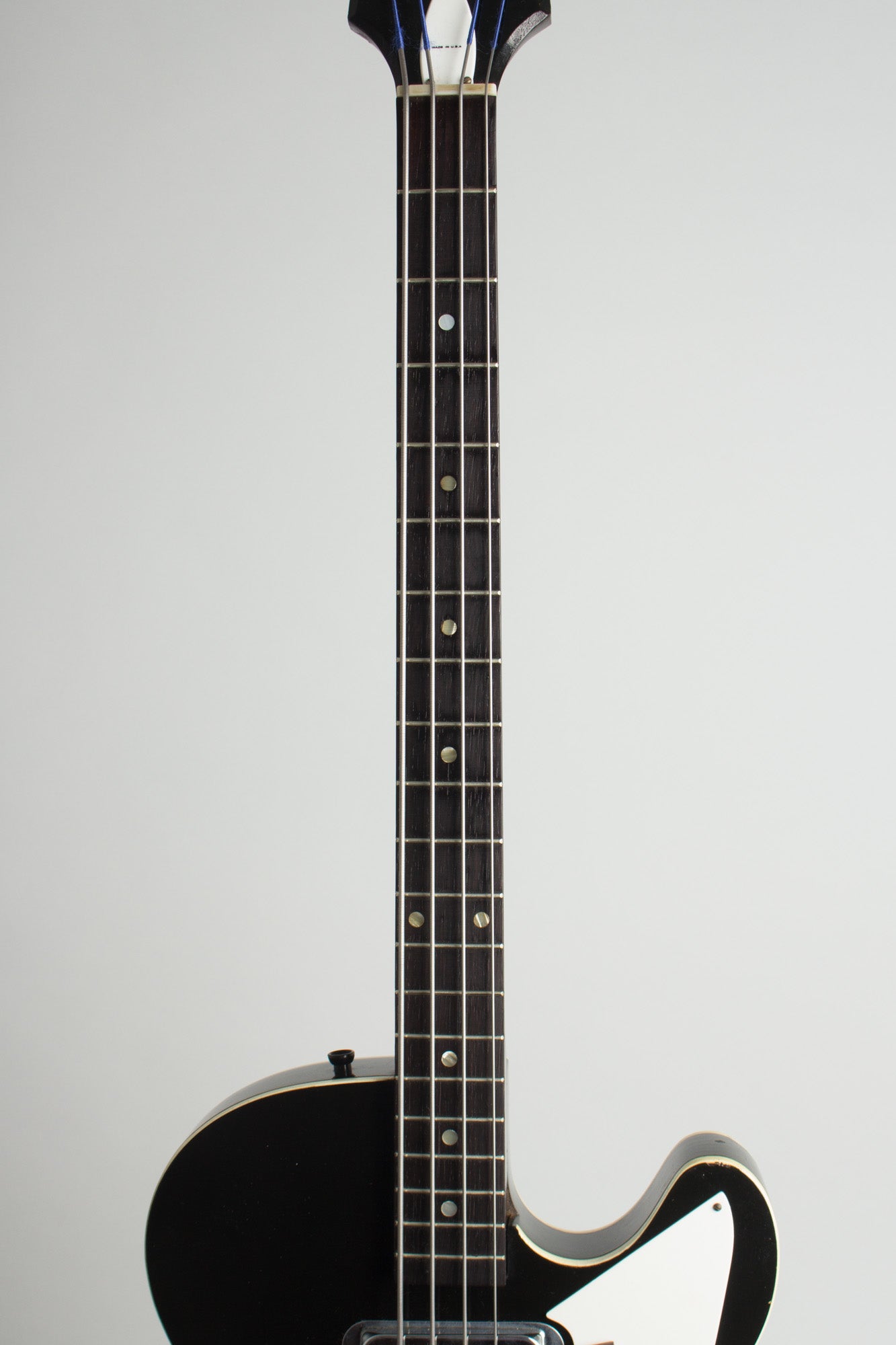 Harmony H-22 Electric Bass Guitar (1966)