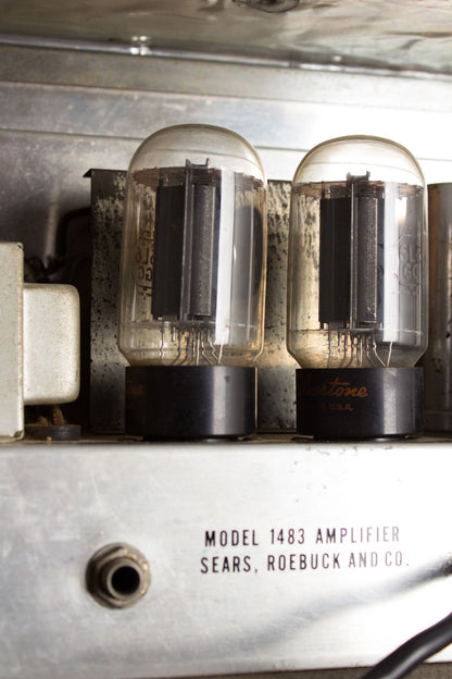 Danelectro Silvertone Model 1483 Tube Amplifier (1967)
