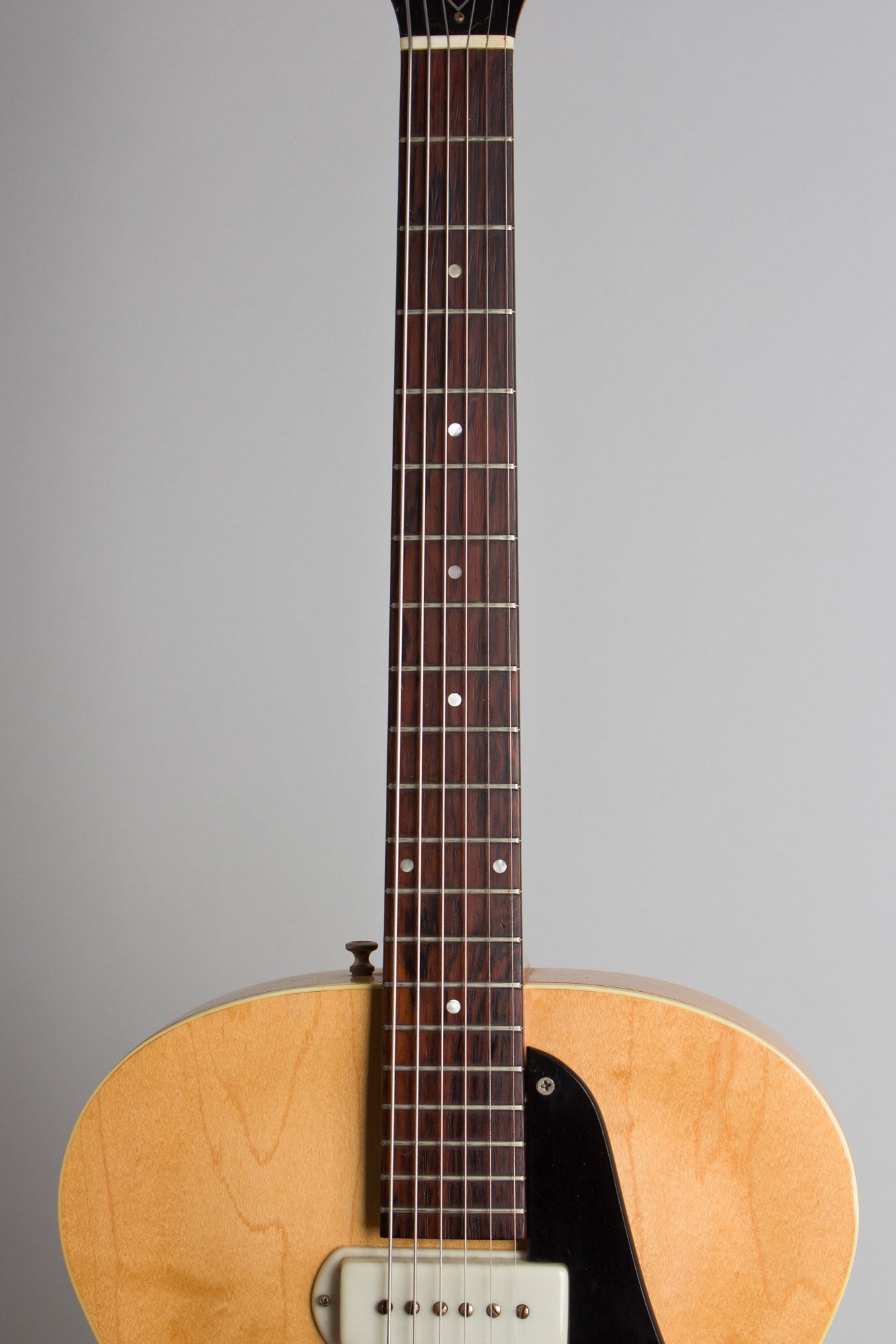 Guild X-50-B Arch Top Hollow Body Electric Guitar (1963)