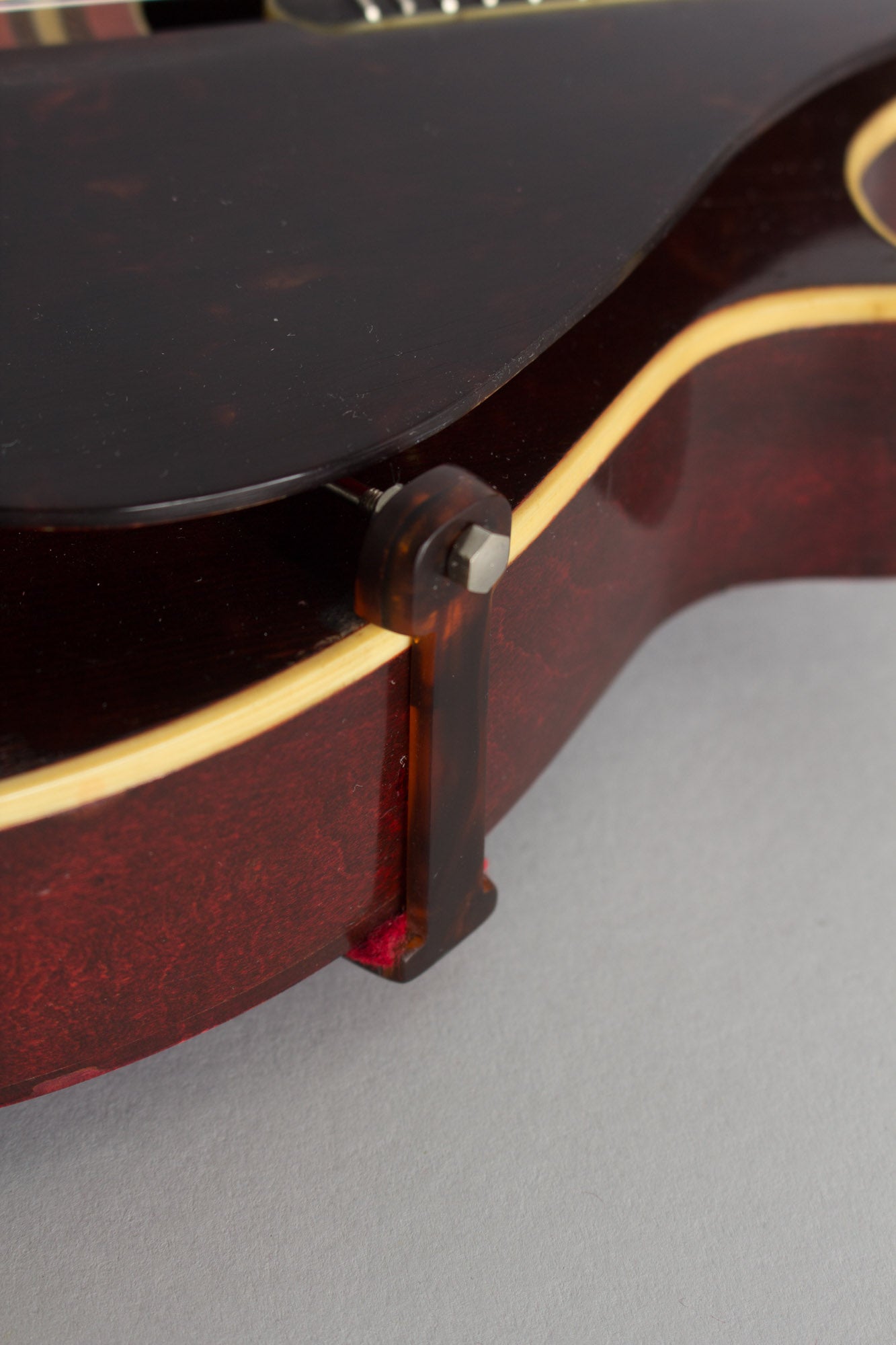 Gibson F-2 Carved Top Mandolin (1920)