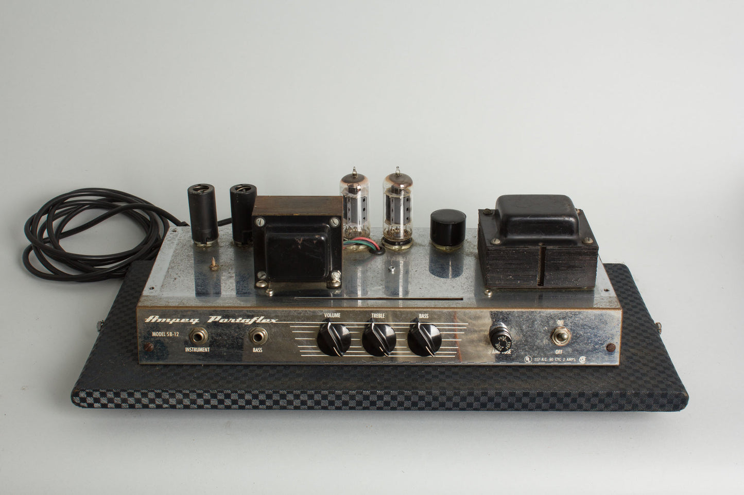 Ampeg SB-12 Portaflex Fliptop Bass Amplifier (1966)