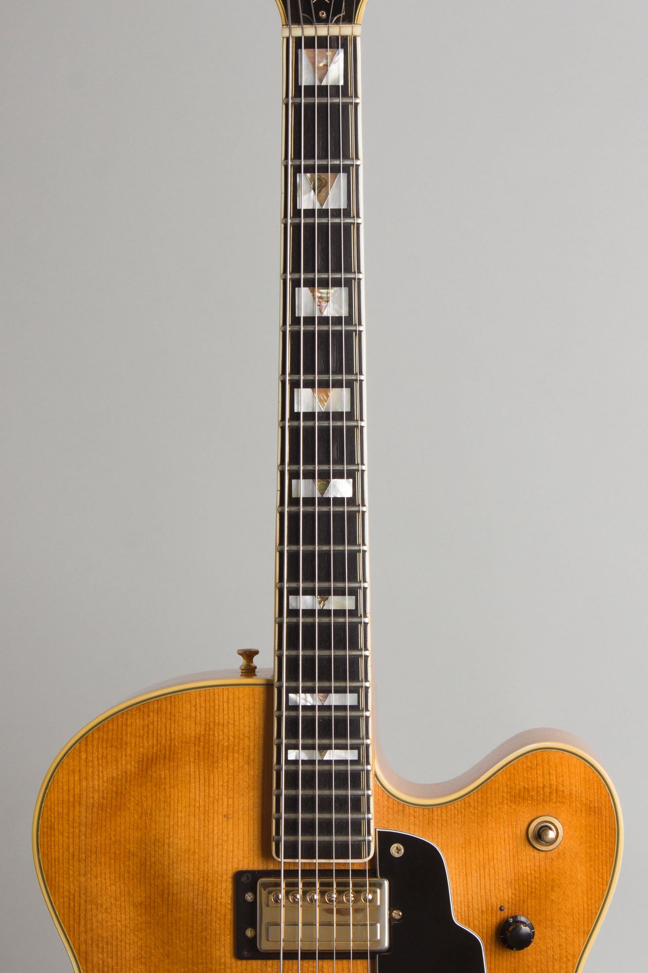 邦楽 TAG #AGout_ HOLLOWGRAM GULLET Guild X-500 Stuart Arch Top Hollow Body Electric Guitar (1979