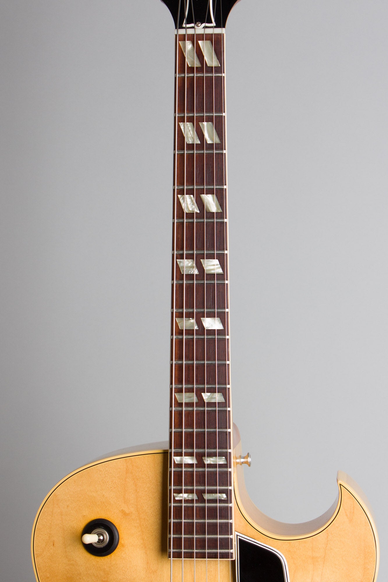Gibson ES-175DN Arch Top Hollow Body Electric Guitar (1964)