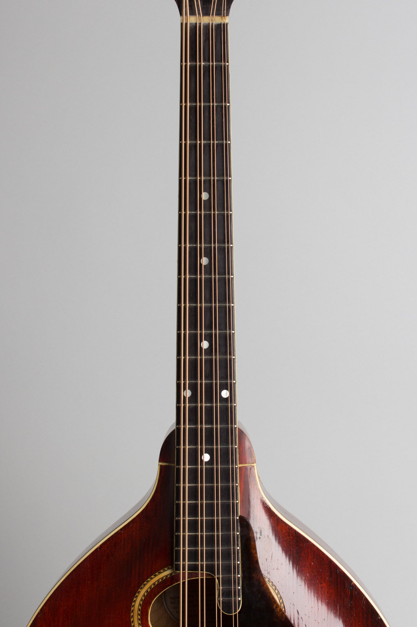 Gibson K-2 Carved Top Mandocello (1912)