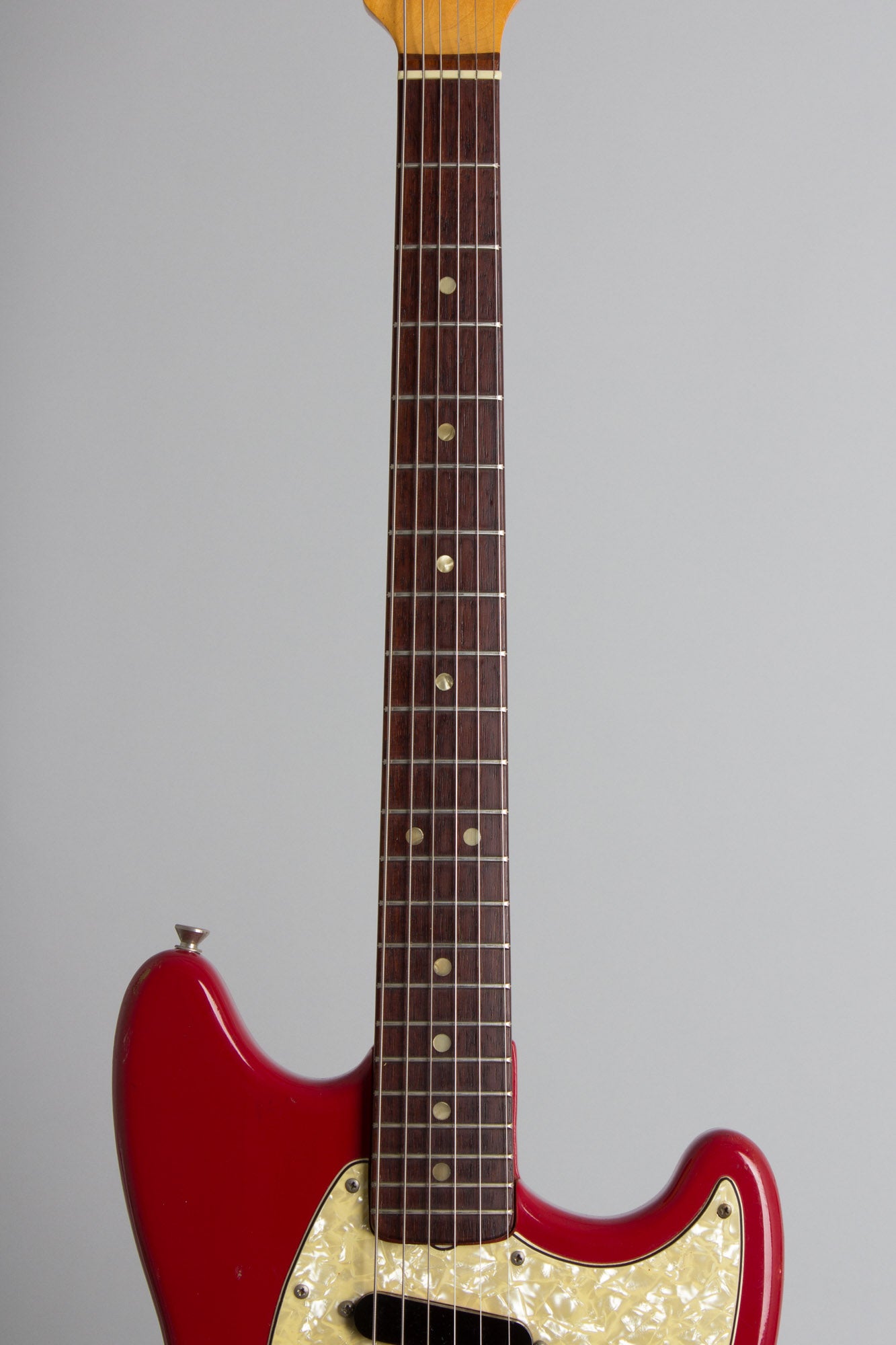 Fender Musicmaster Solid Body Electric Guitar (1971)