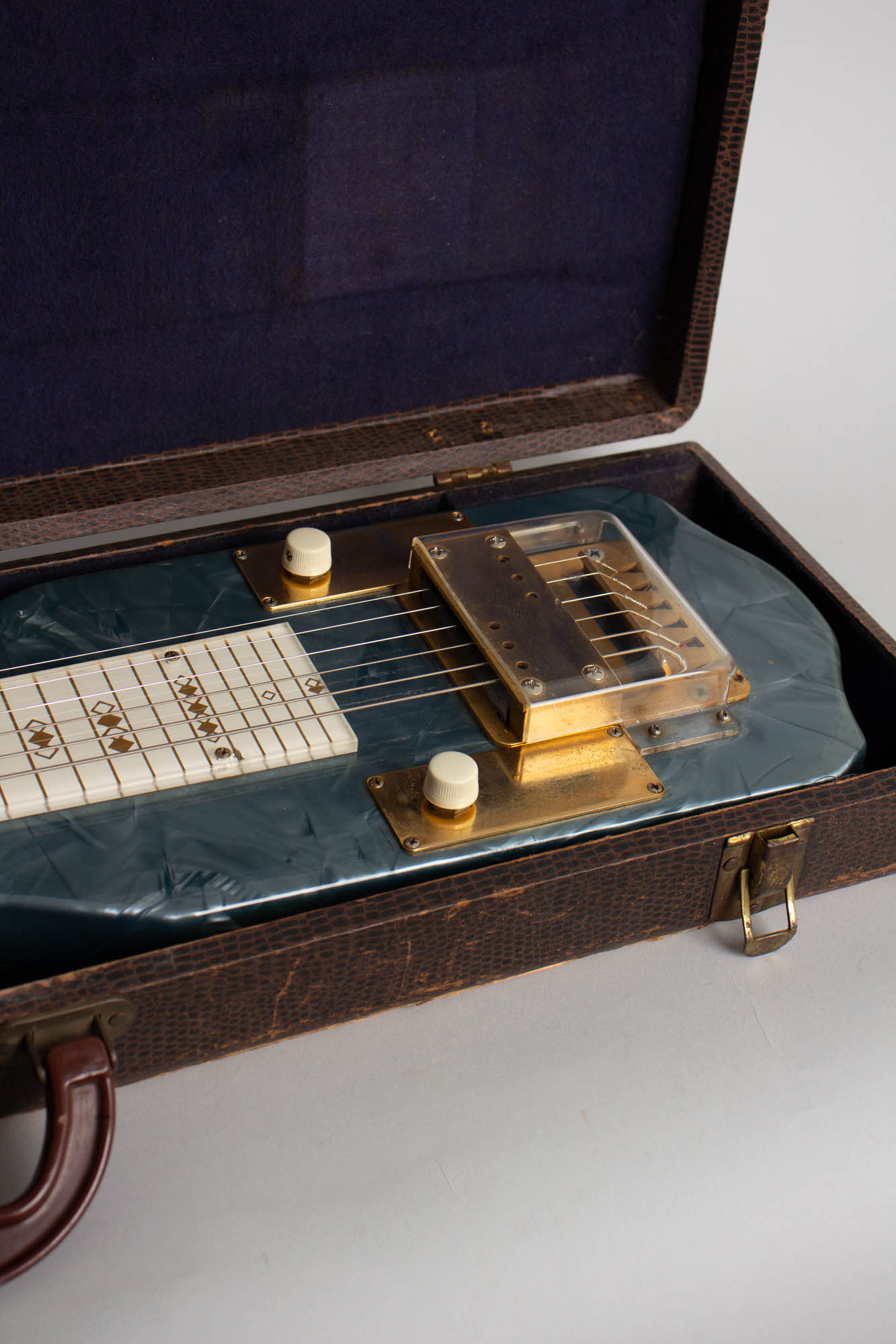 Valco Bronson Singing Electric Lap Steel Electric Guitar (1952)