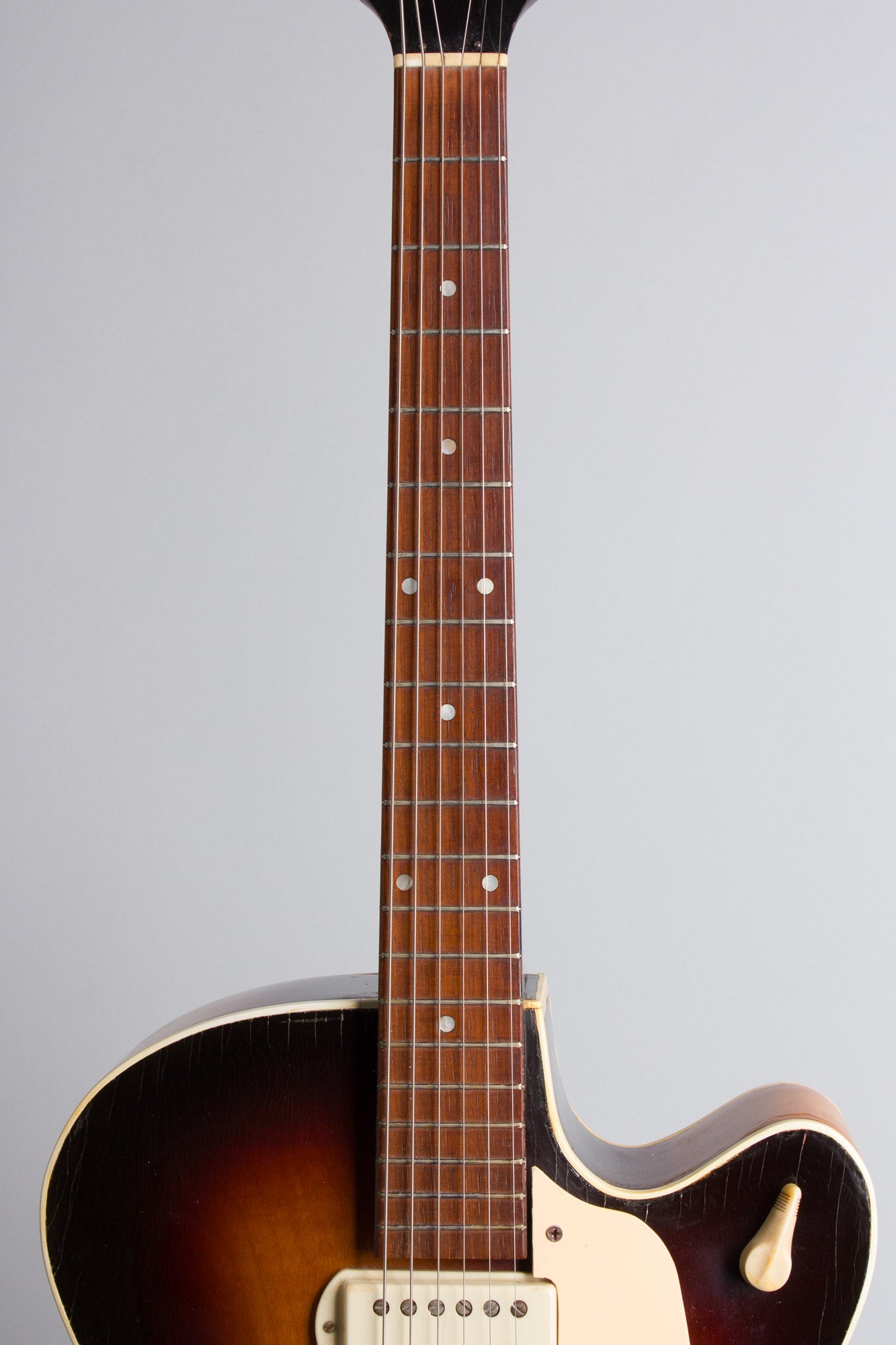 United Guitars Orpheum Symphonic Model 895E Hollow Body Electric Guitar (1956)