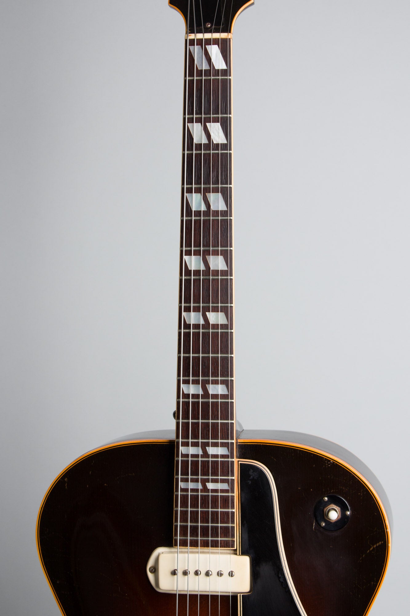 Gibson L-7 Arch Top Hollow Body Electric Guitar (1950)