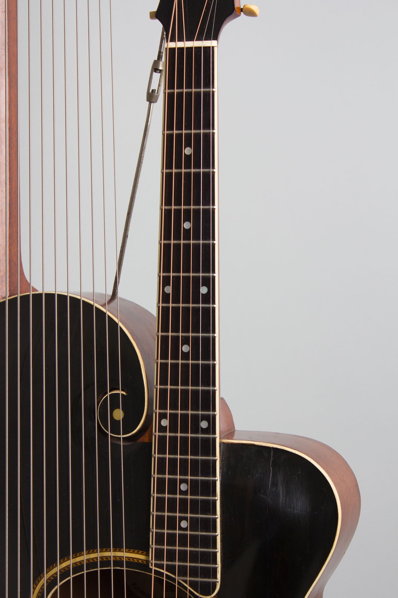 Gibson Style U Harp Guitar (1908)