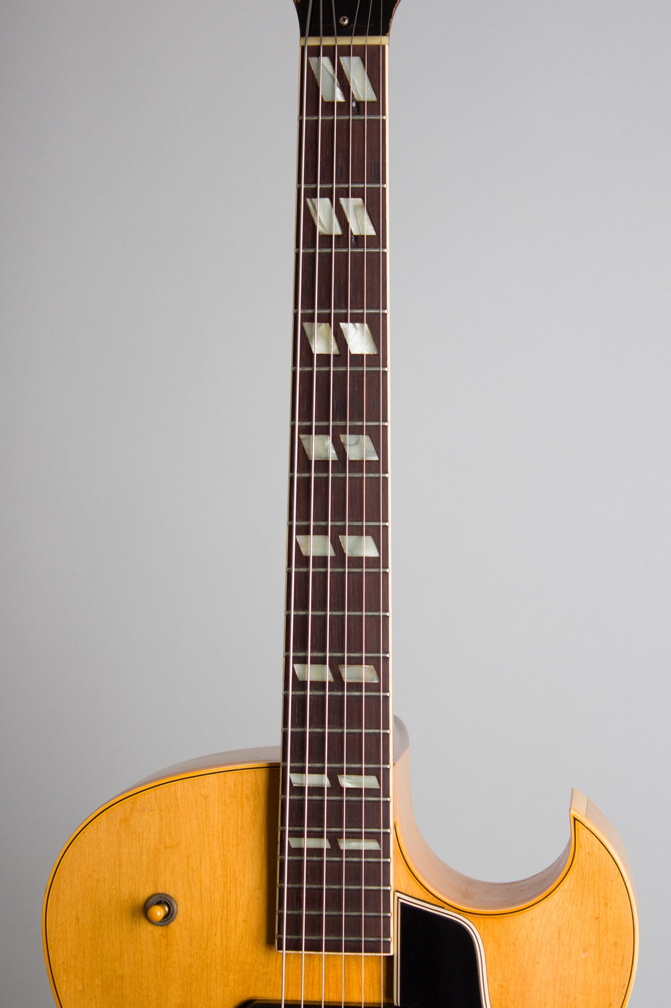 Gibson ES-175DN Arch Top Hollow Body Electric Guitar (1956)