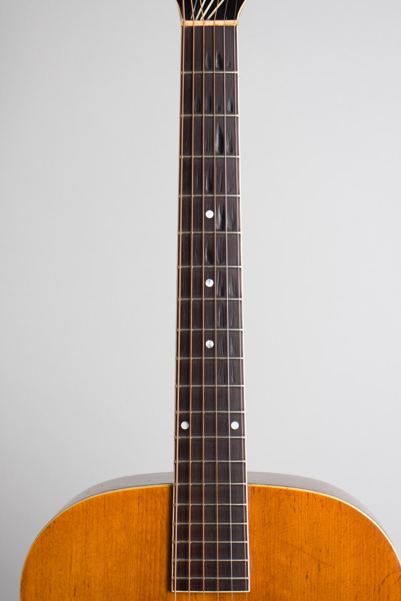 Gibson Washburn Model 5241 Classic Flat Top Acoustic Guitar (1939)