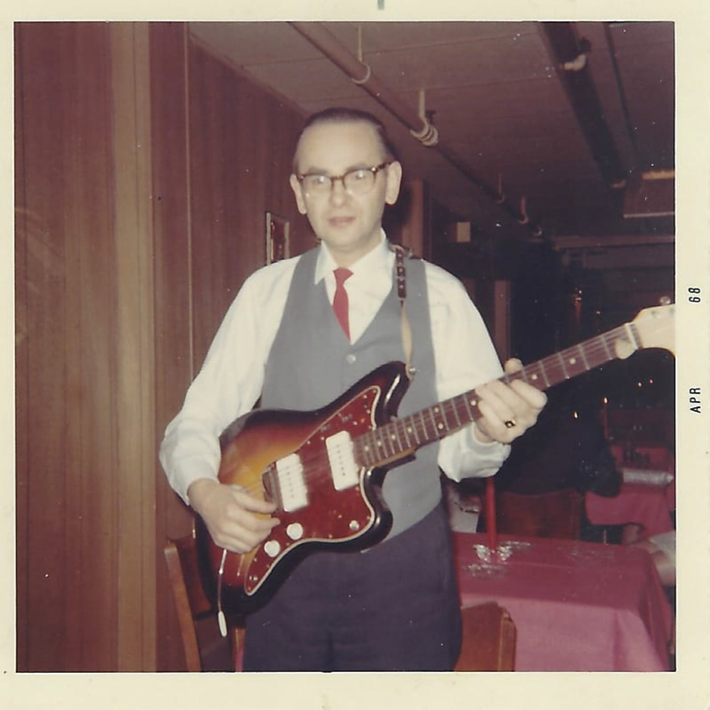 Fender Jazzmaster Solid Body Electric Guitar (1960)