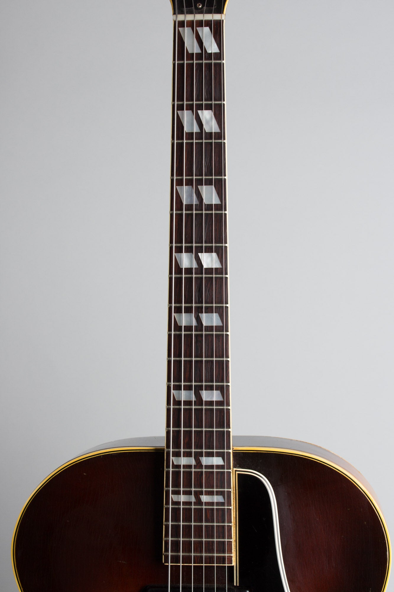 Gibson ES-300 Arch Top Hollow Body Electric Guitar (1948)