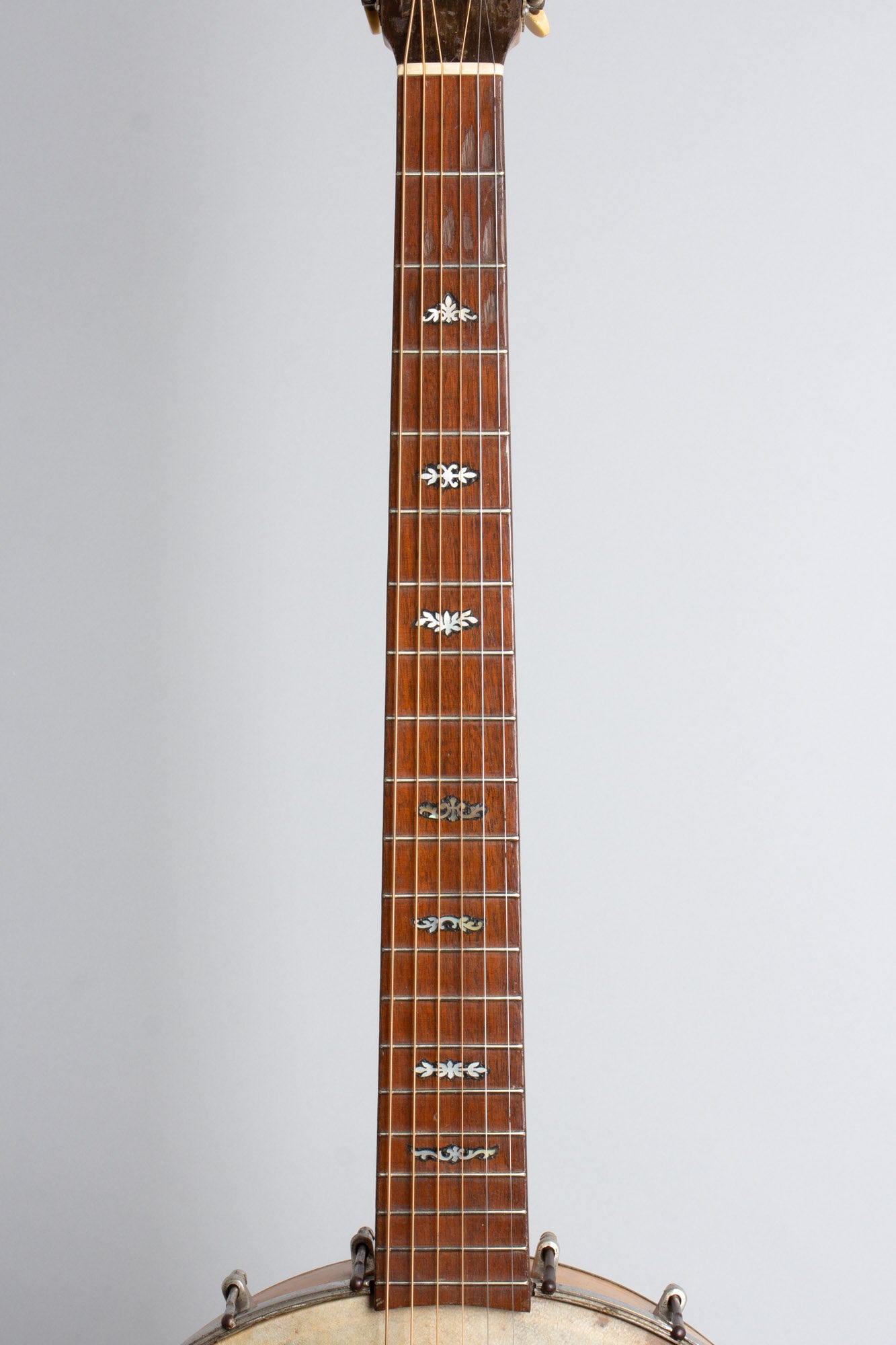 Yosco Colossus Guitar Banjo (1920)
