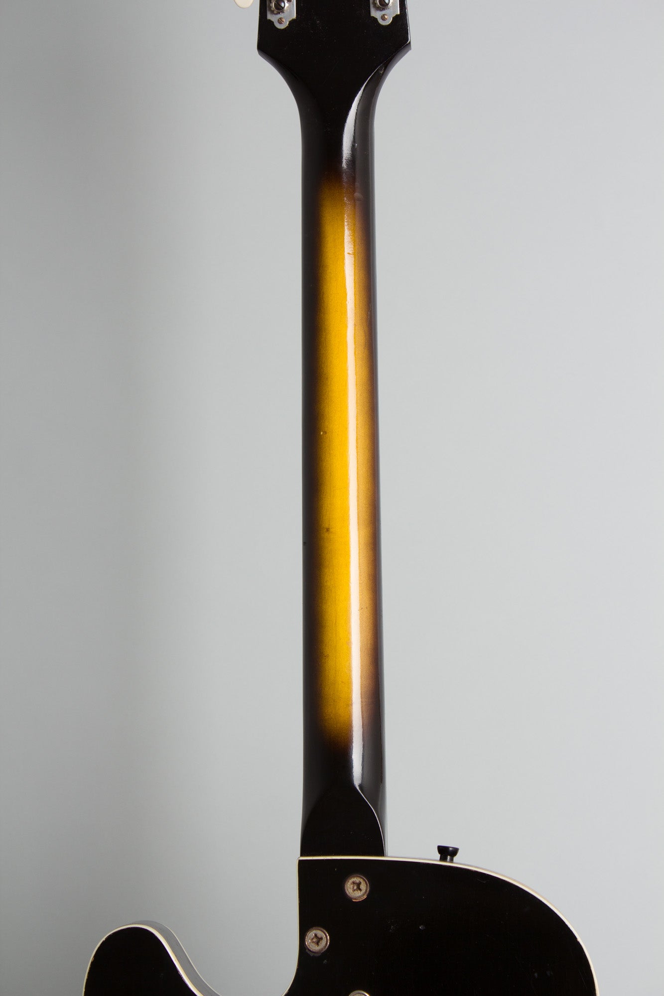 Harmony H-22 Electric Bass Guitar (1964)