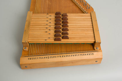Goose Acres Model GH 15-Bar Autoharp Zither (1980s)